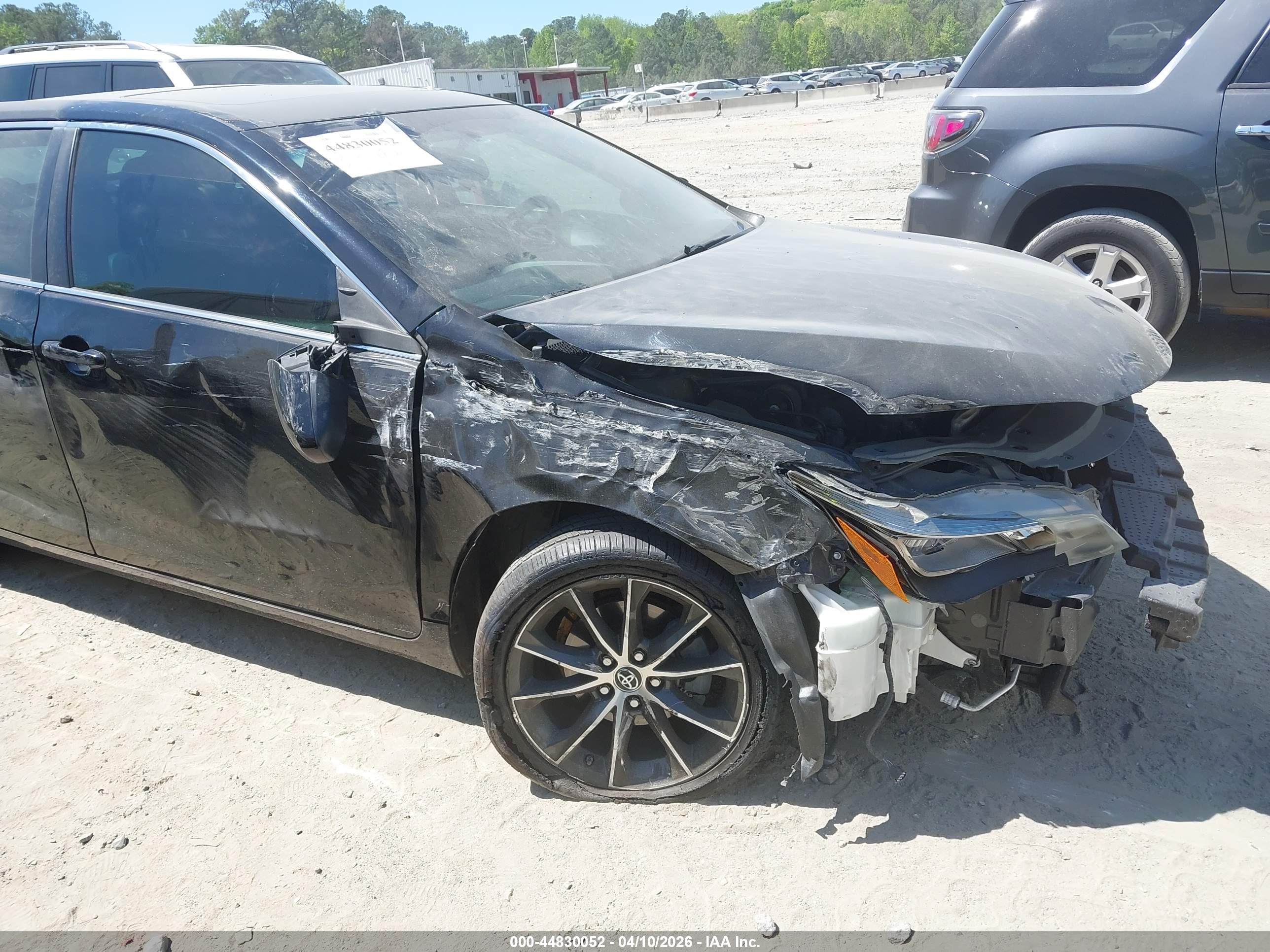TOYOTA CAMRY image 6