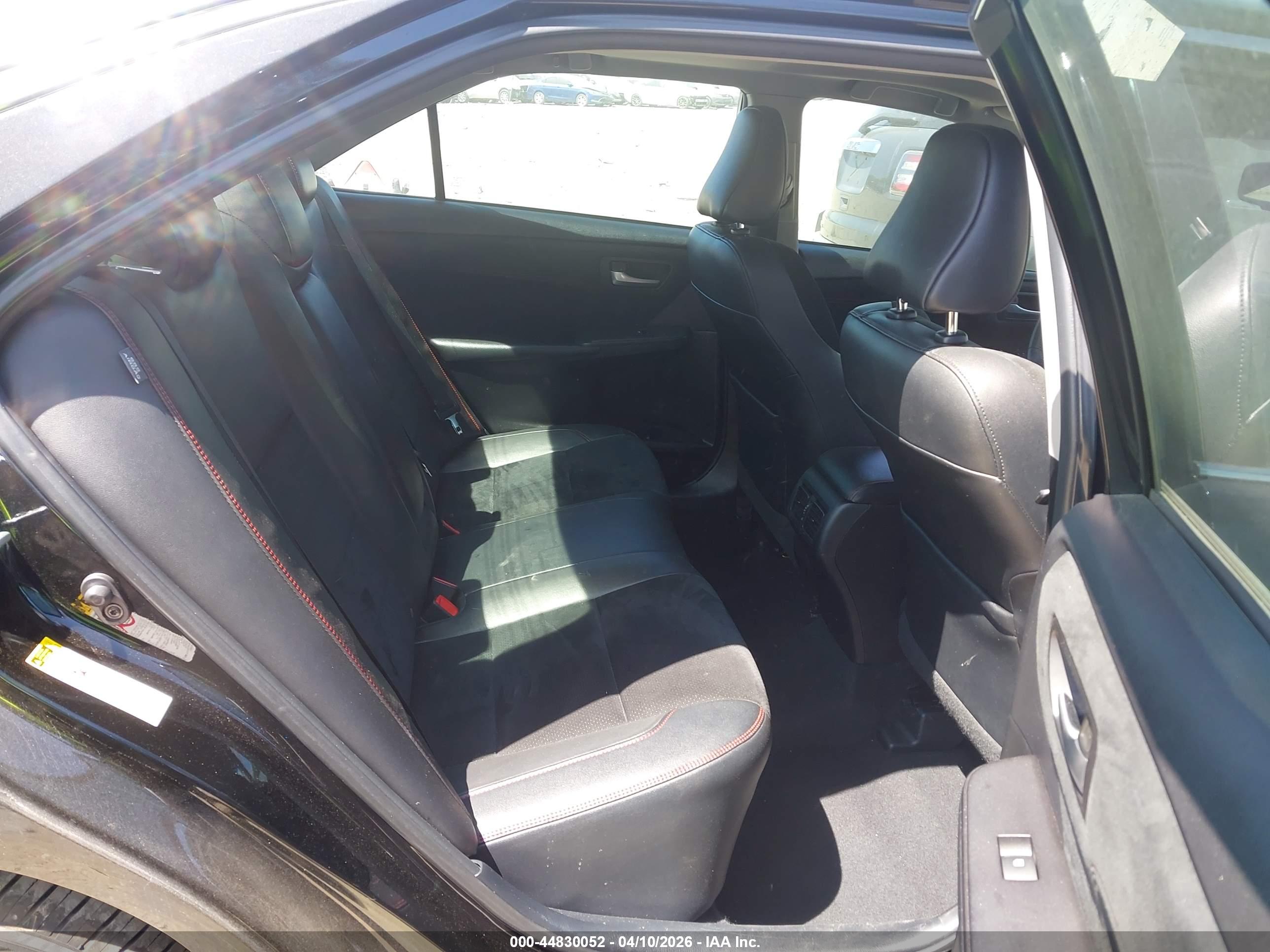 TOYOTA CAMRY image 8