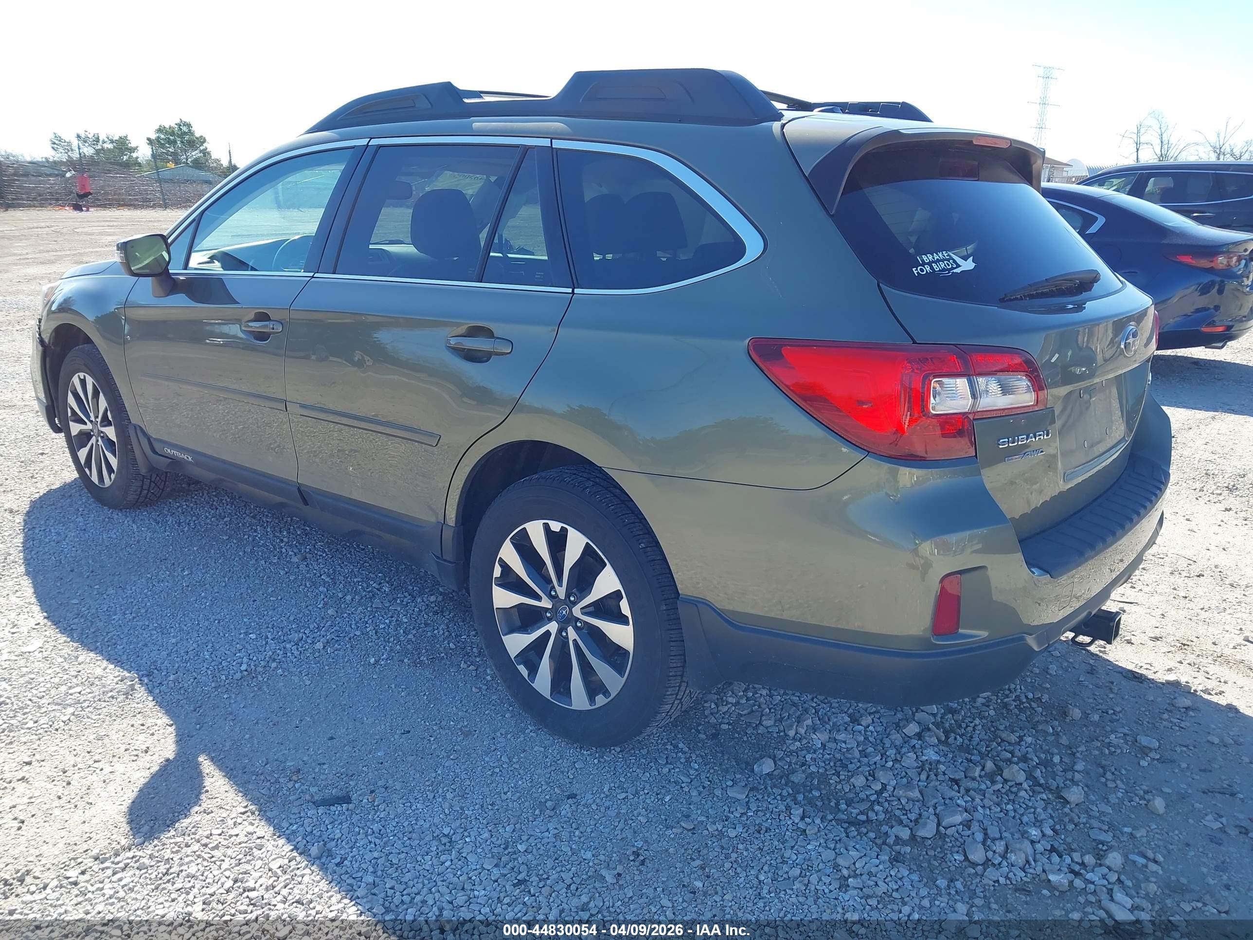 SUBARU OUTBACK image 3