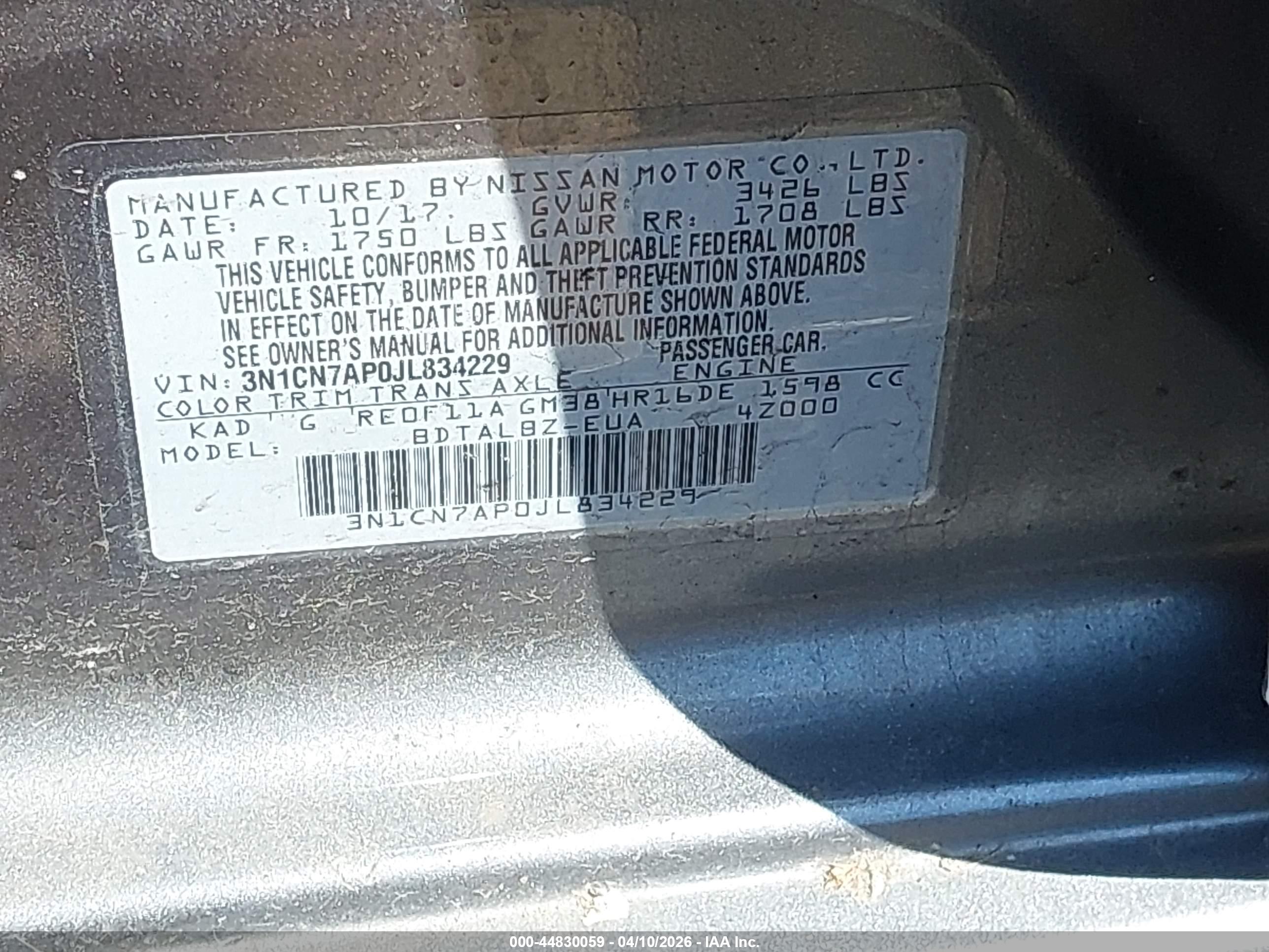 NISSAN VERSA image 9