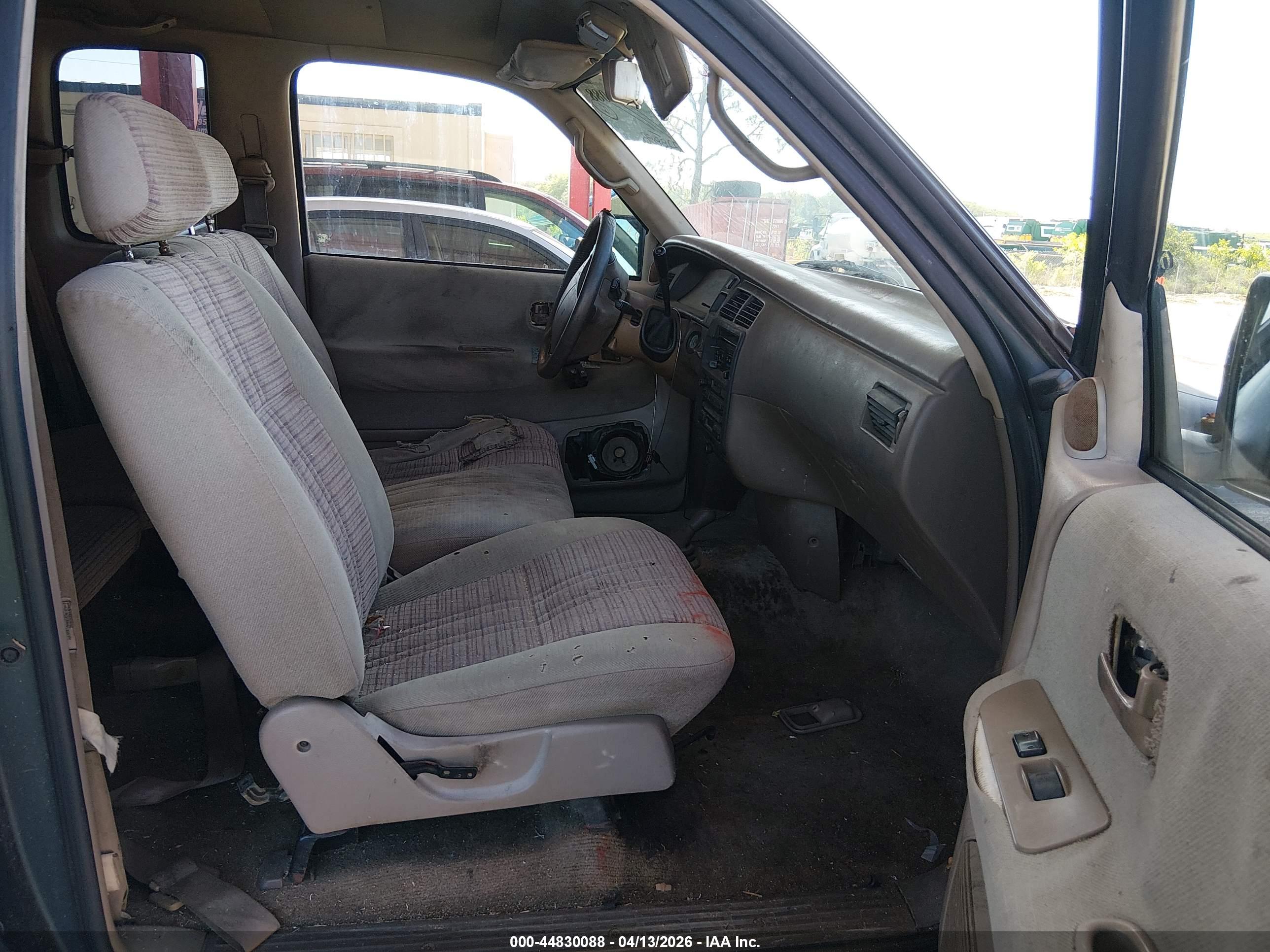TOYOTA T100 image 5