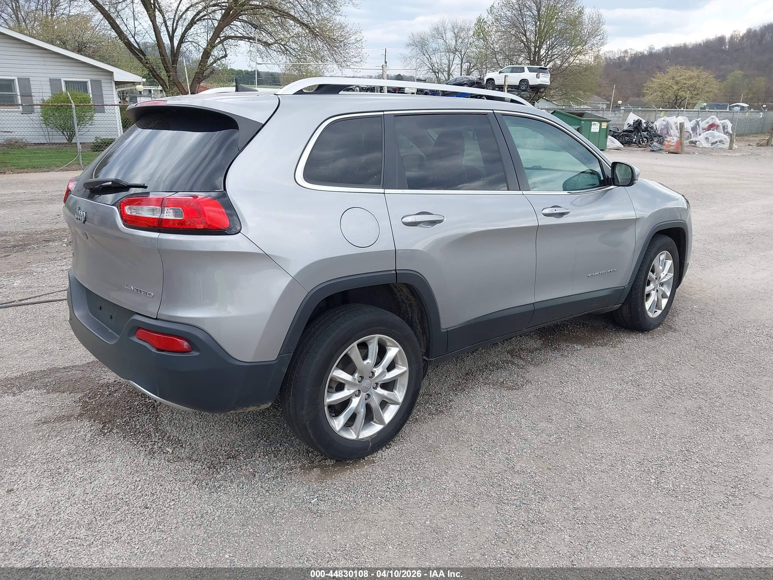 JEEP CHEROKEE image 4