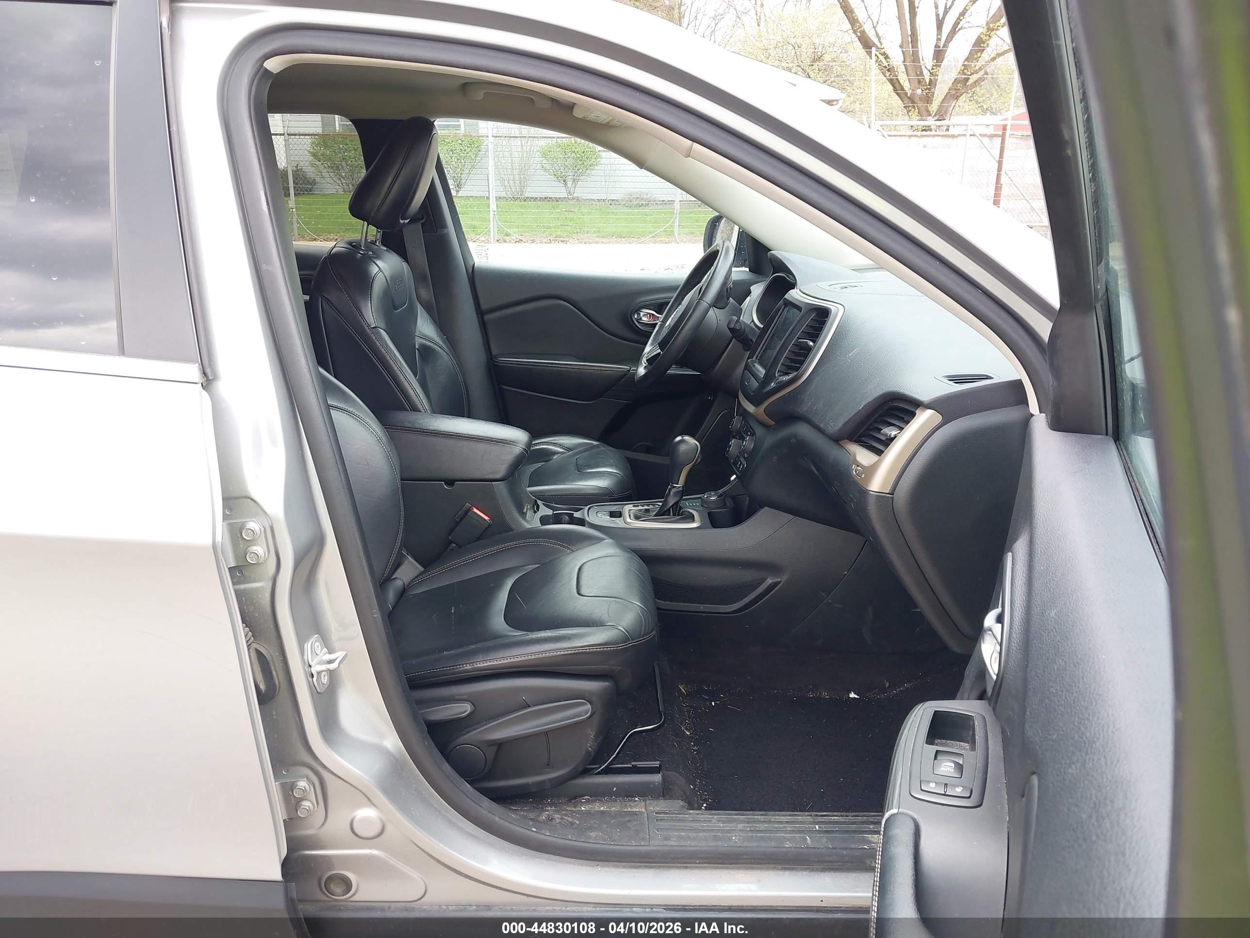 JEEP CHEROKEE image 5