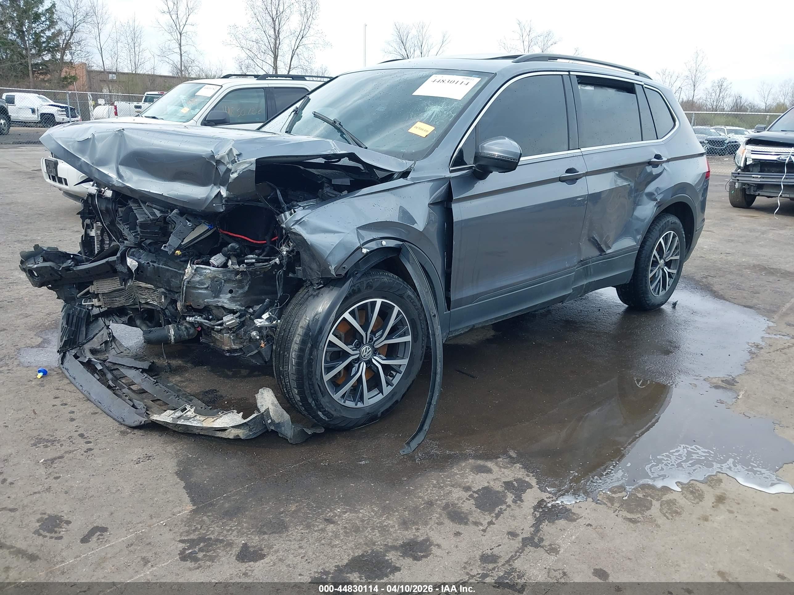 VOLKSWAGEN TIGUAN image 2
