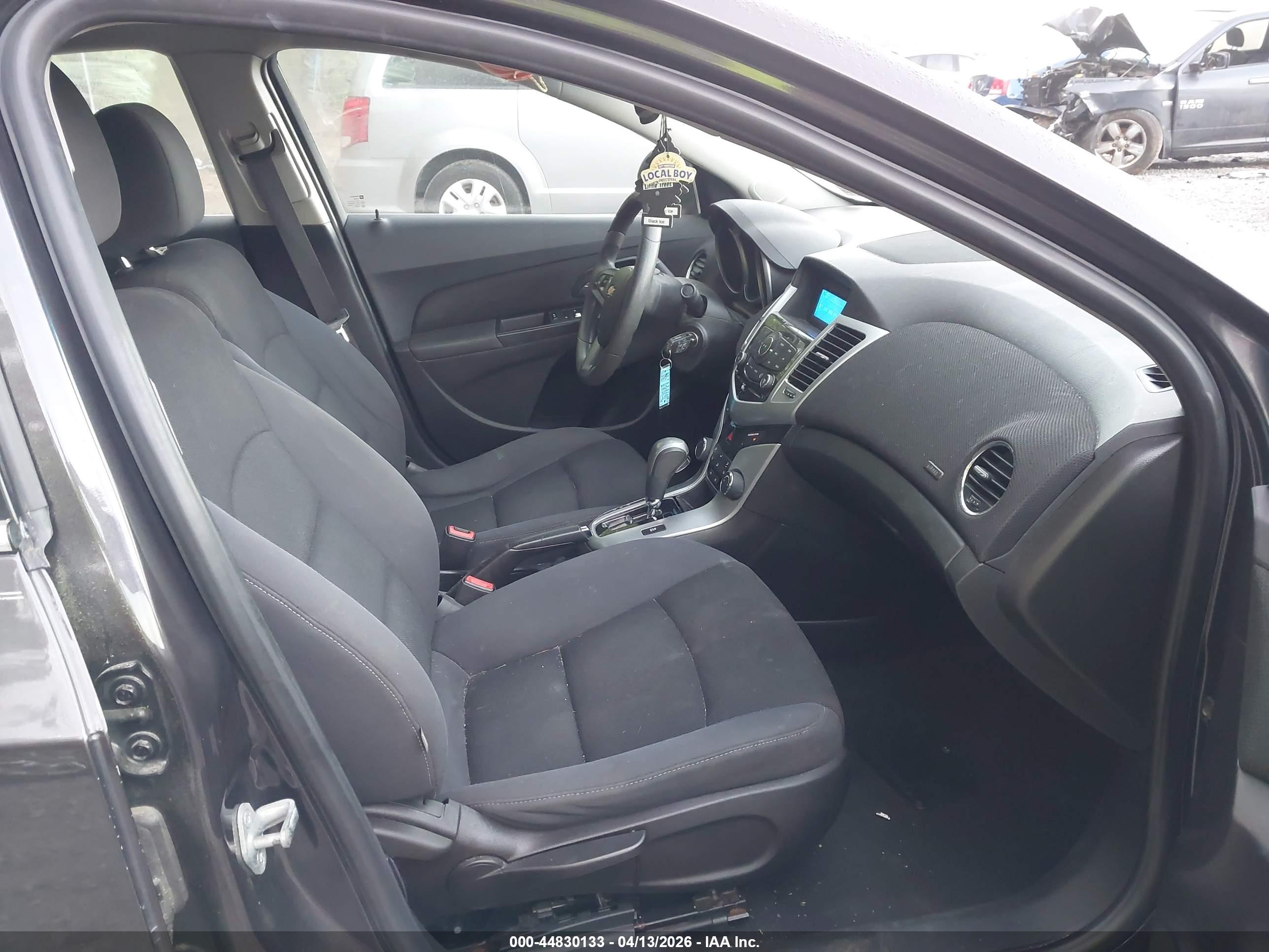 CHEVROLET CRUZE image 5