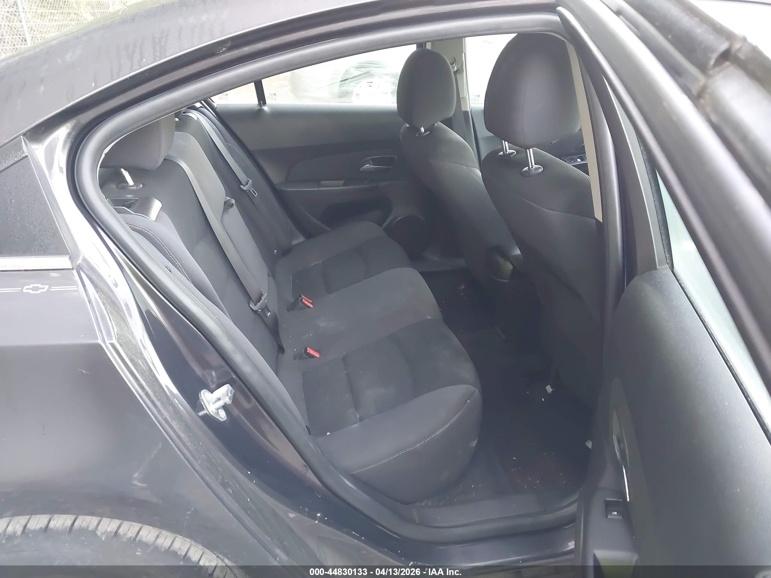 CHEVROLET CRUZE image 8