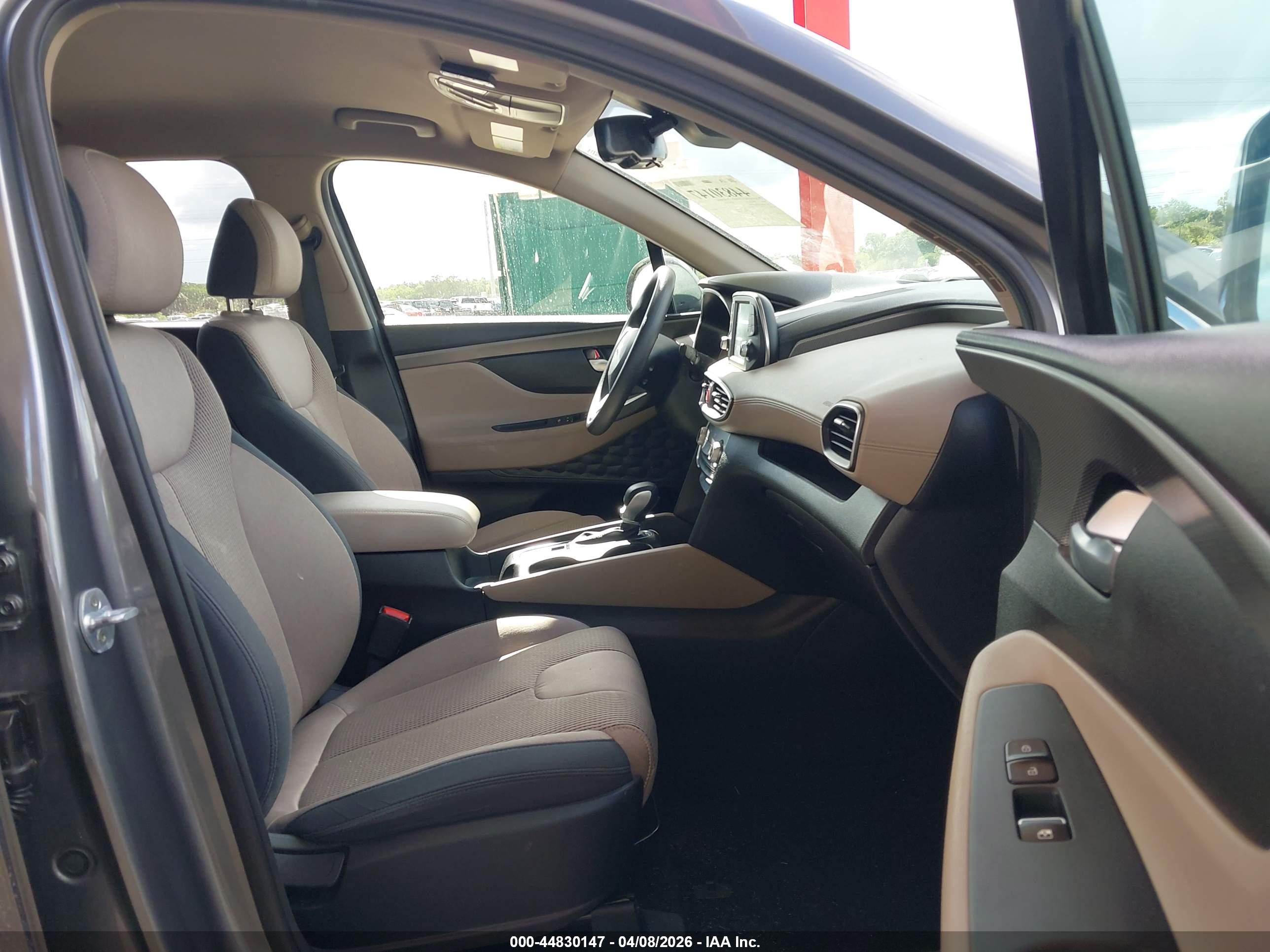 HYUNDAI SANTA image 5