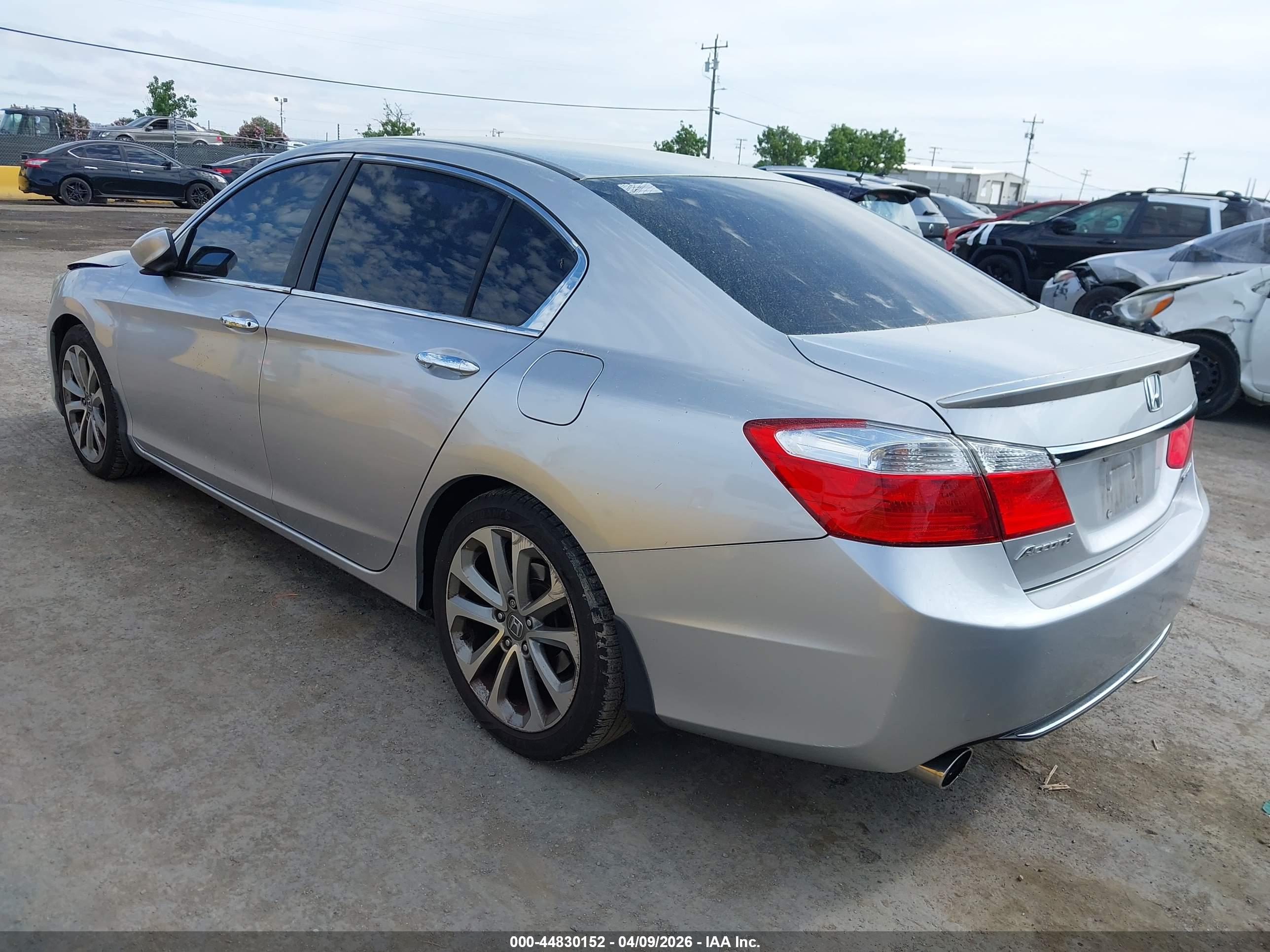 HONDA ACCORD image 3