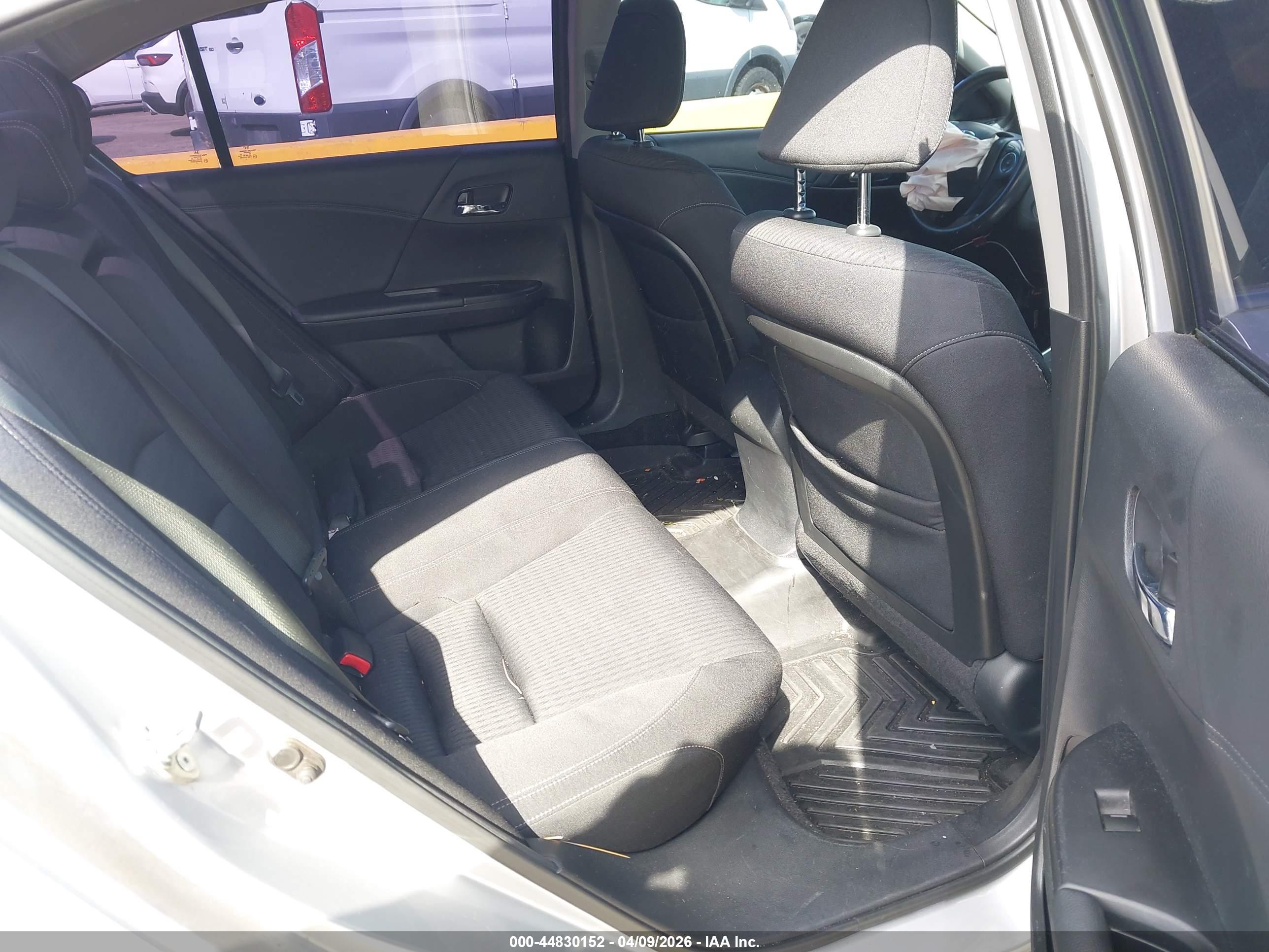 HONDA ACCORD image 8