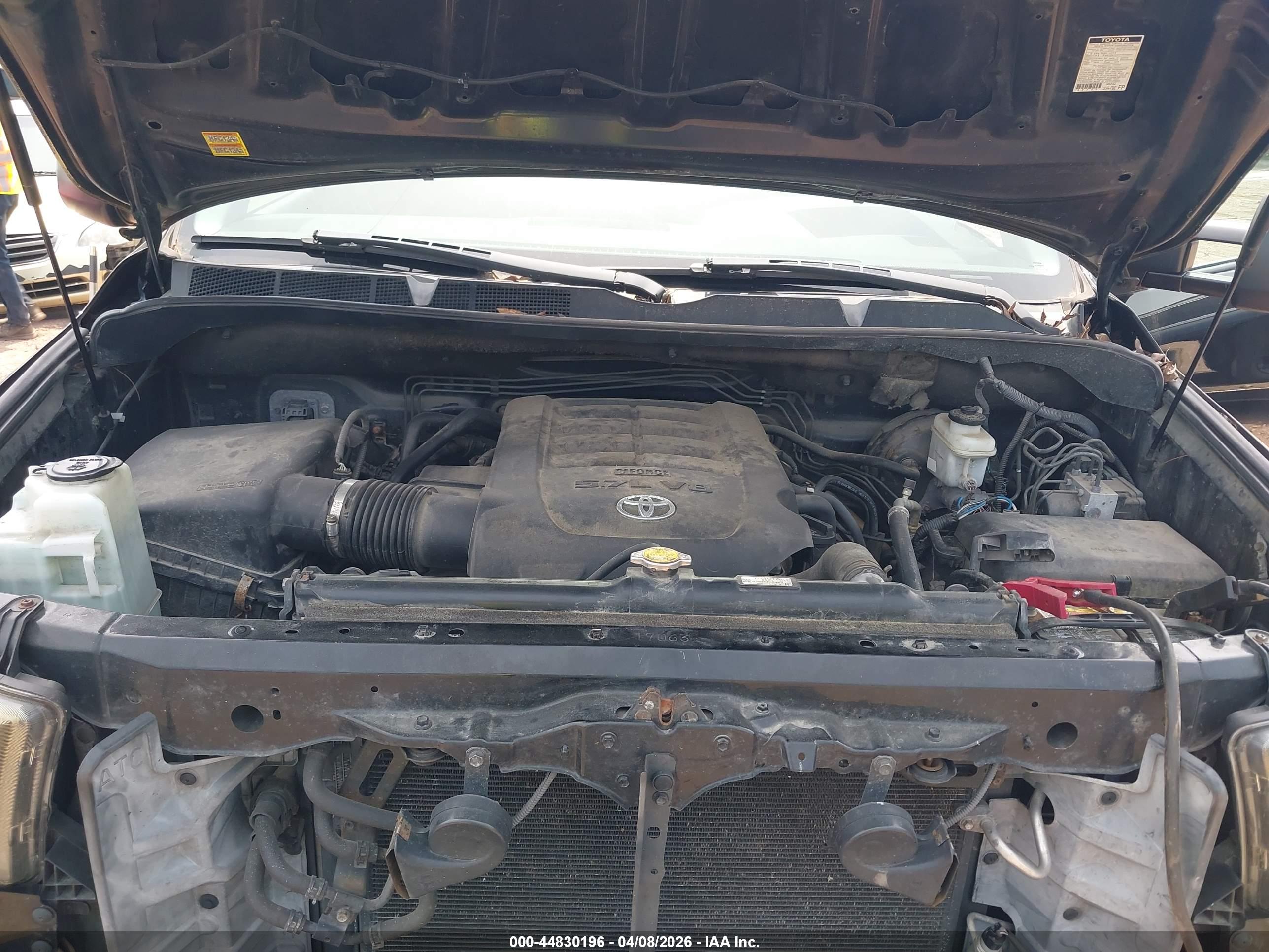 TOYOTA TUNDRA image 10
