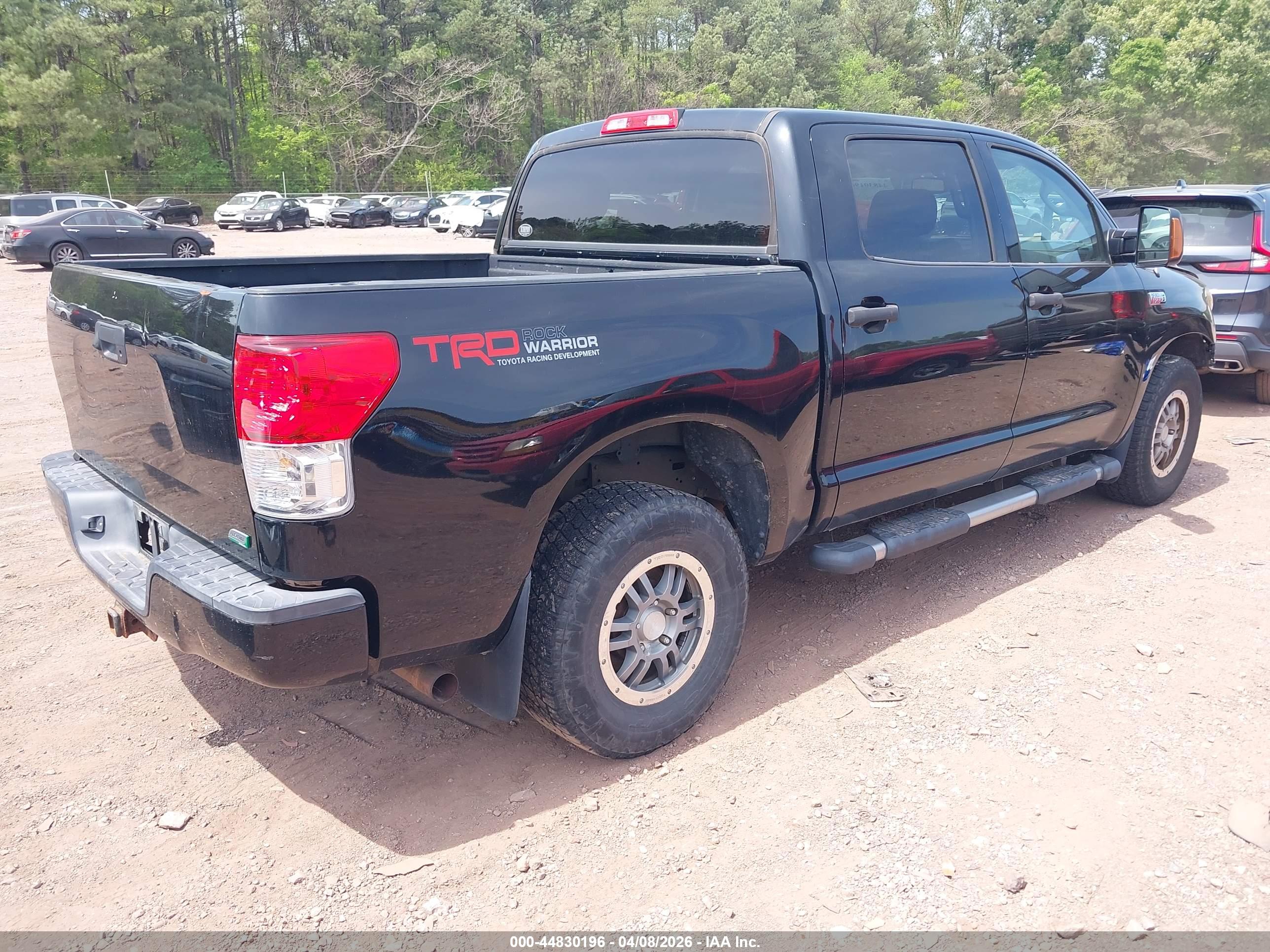 TOYOTA TUNDRA image 4