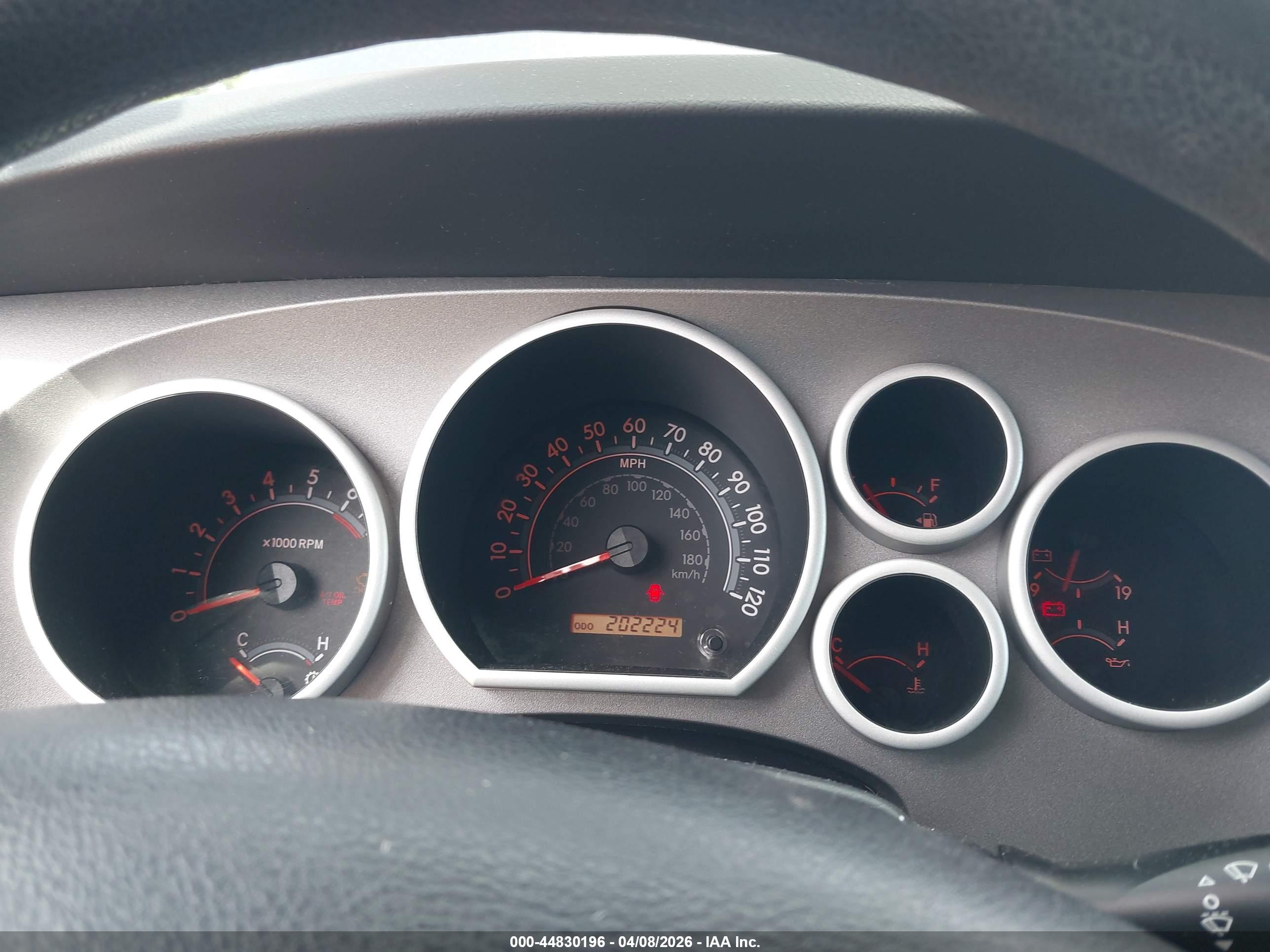 TOYOTA TUNDRA image 7