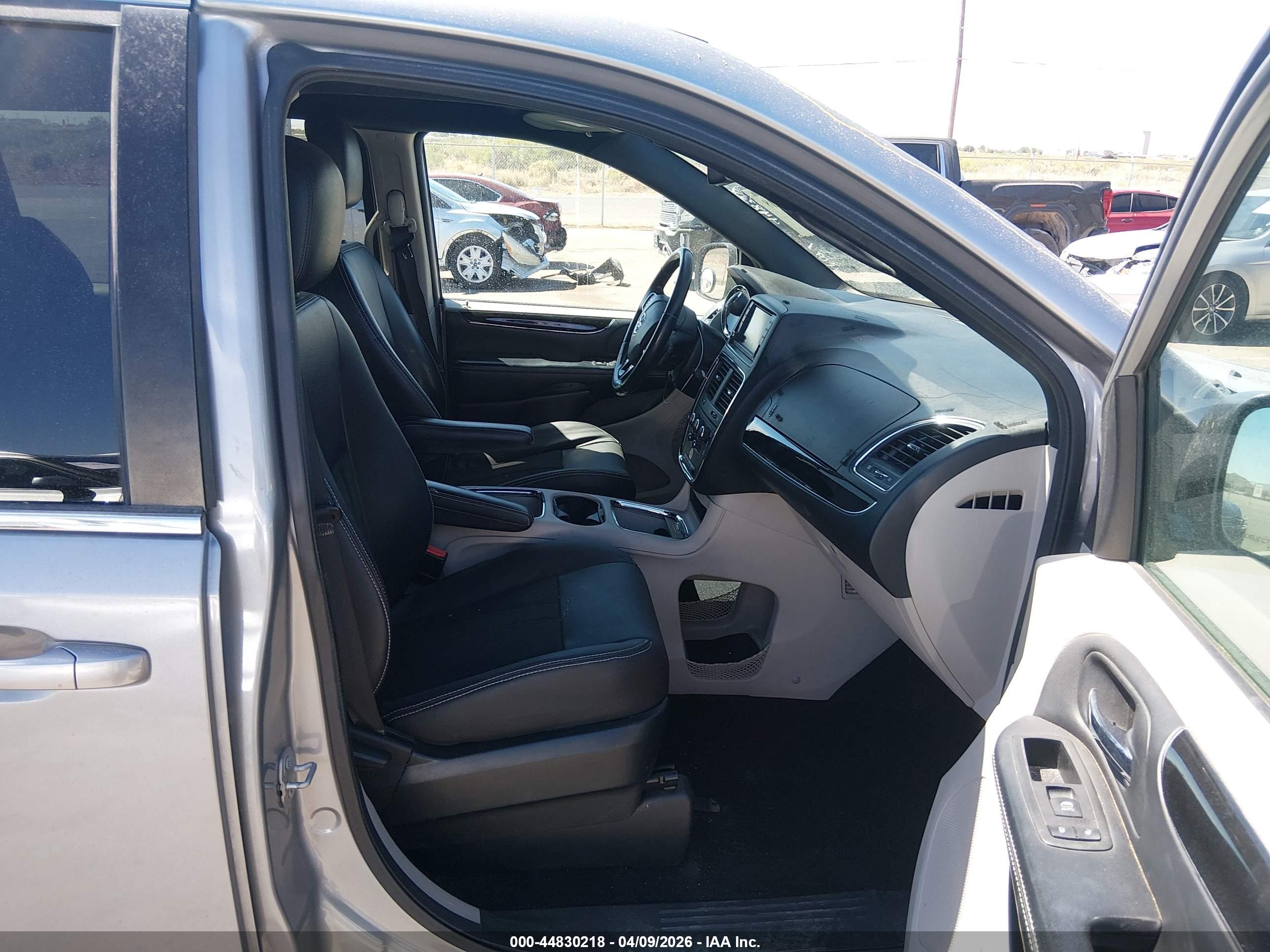 DODGE GRAND image 5