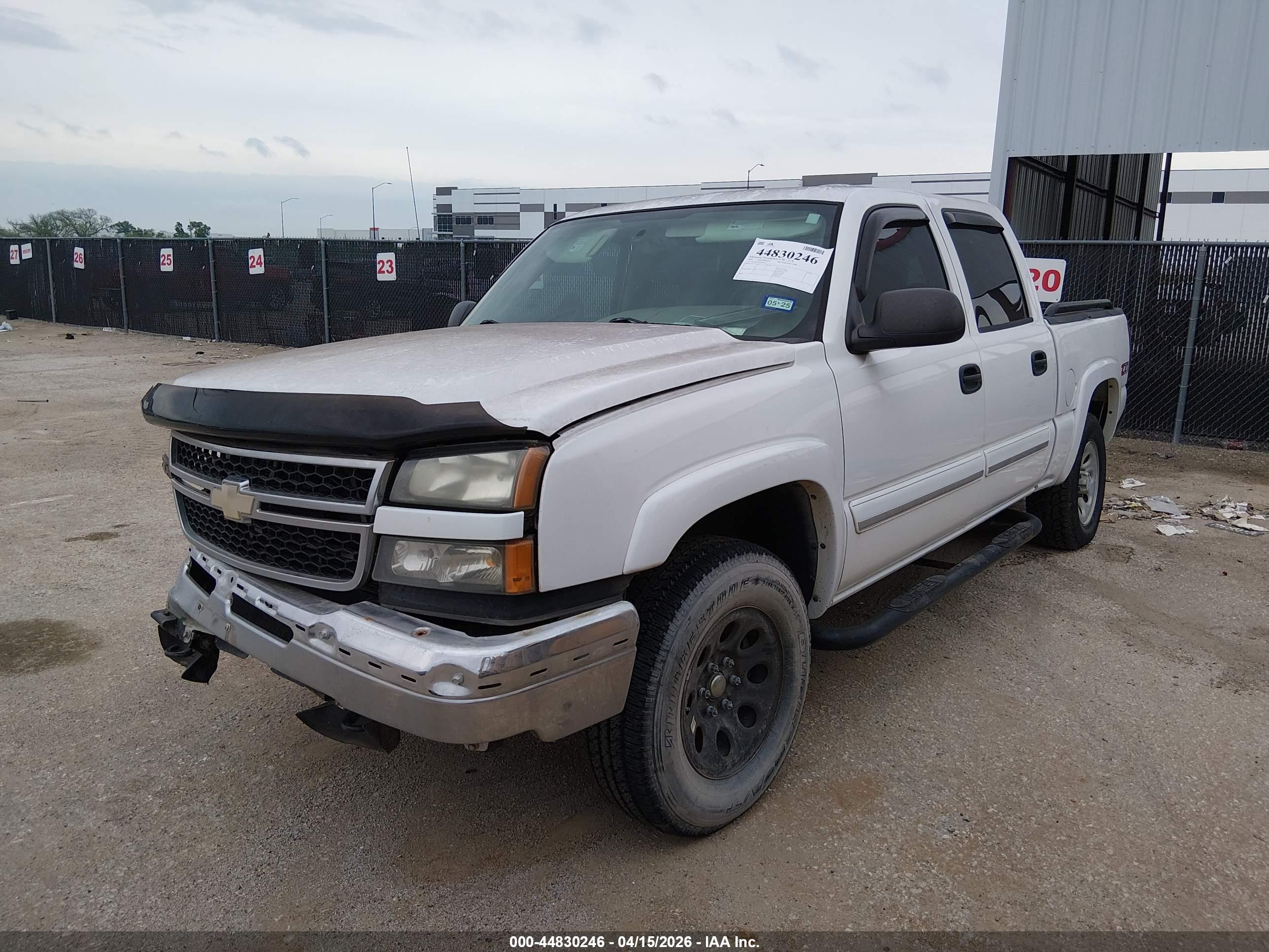 CHEVROLET SILVERADO image 2