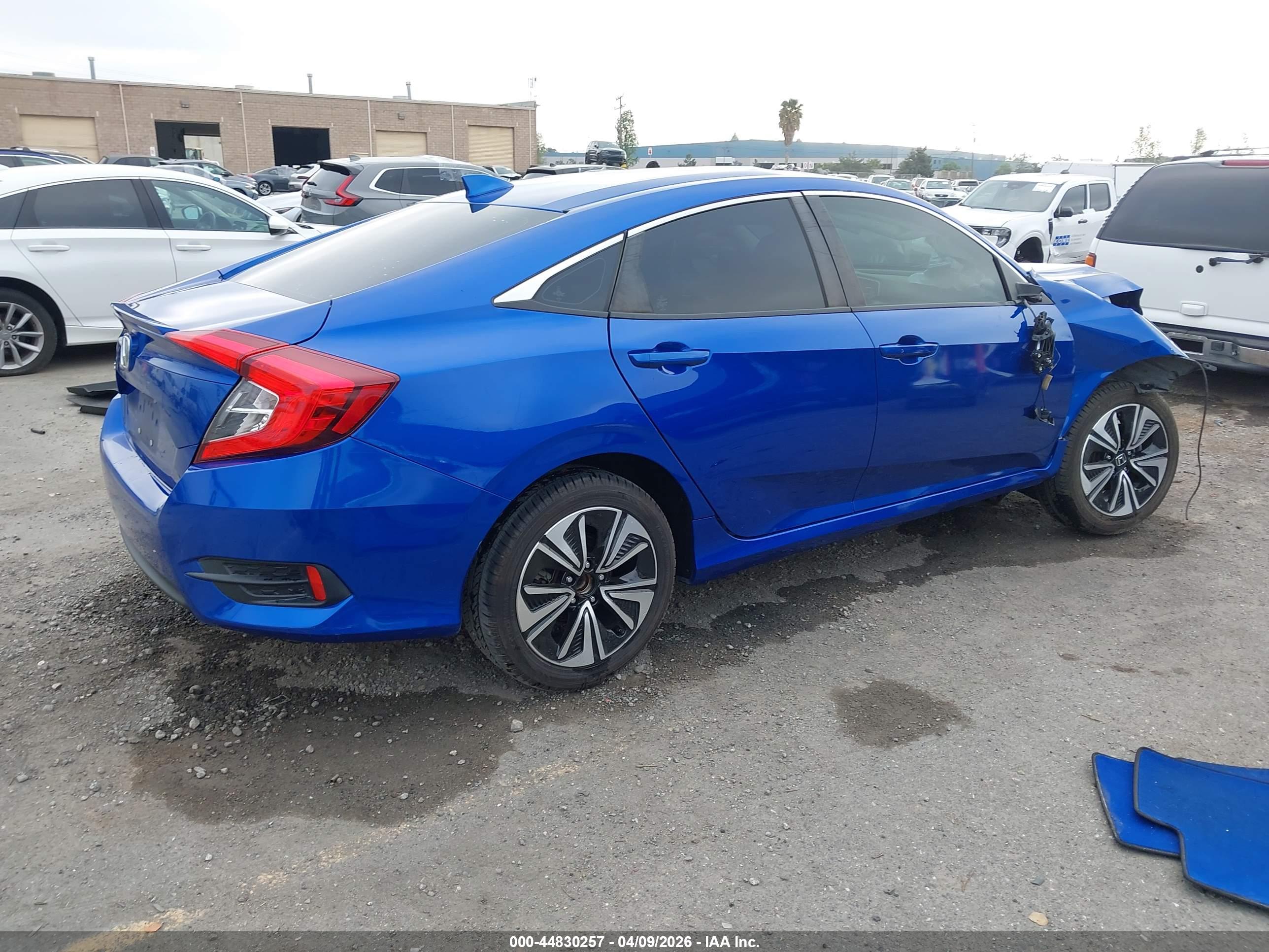 HONDA CIVIC image 4