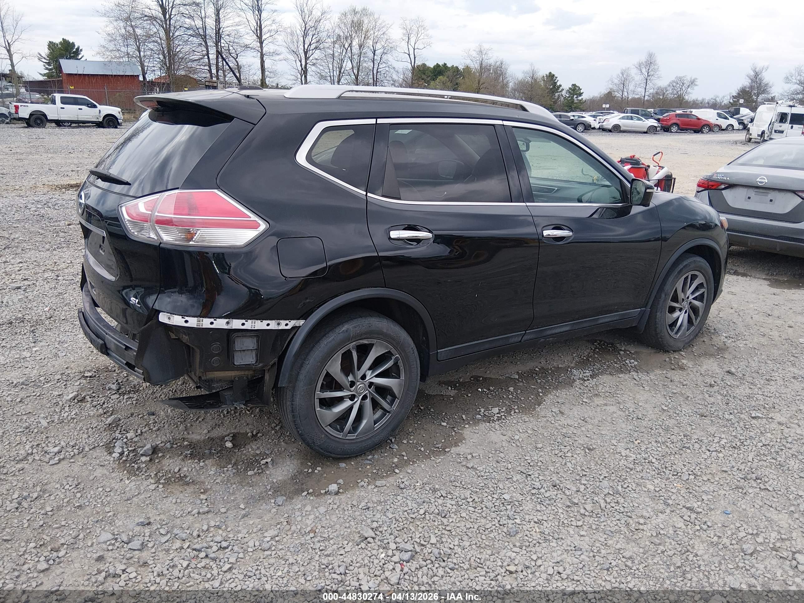 NISSAN ROGUE image 4