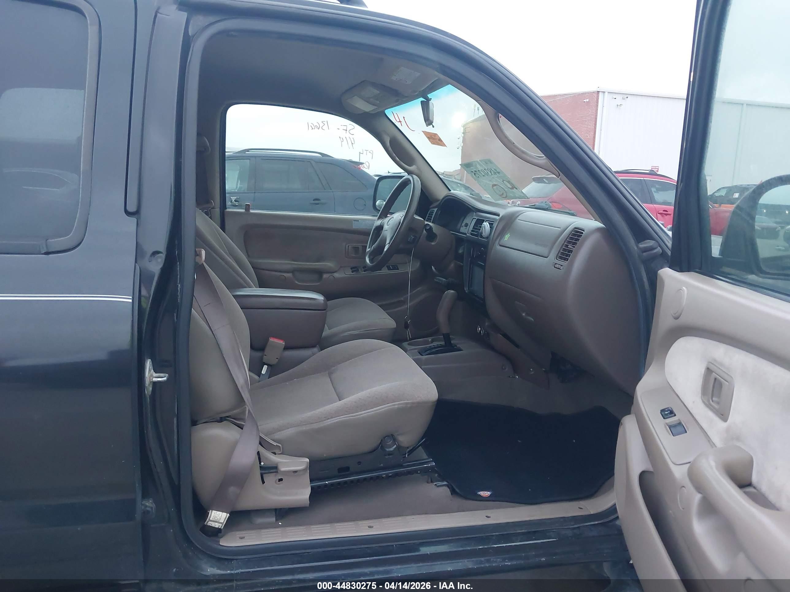TOYOTA TACOMA image 5