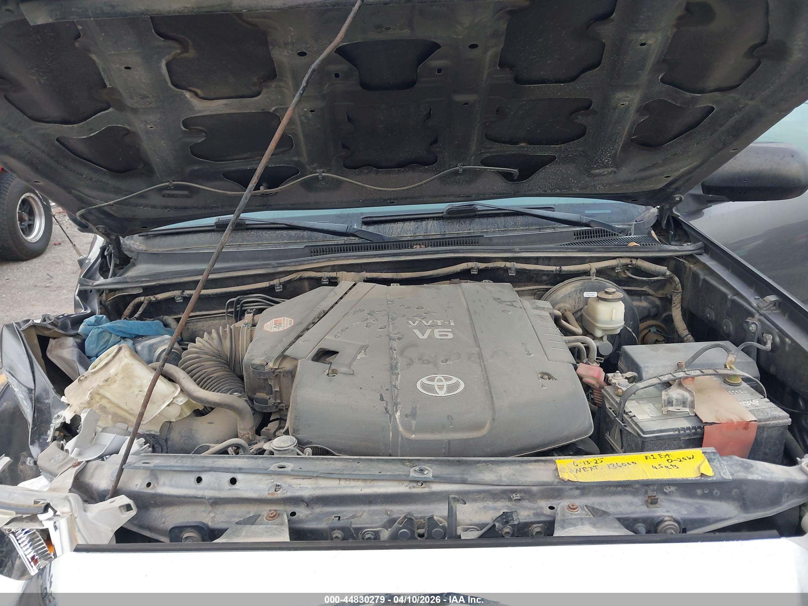 TOYOTA TACOMA image 10