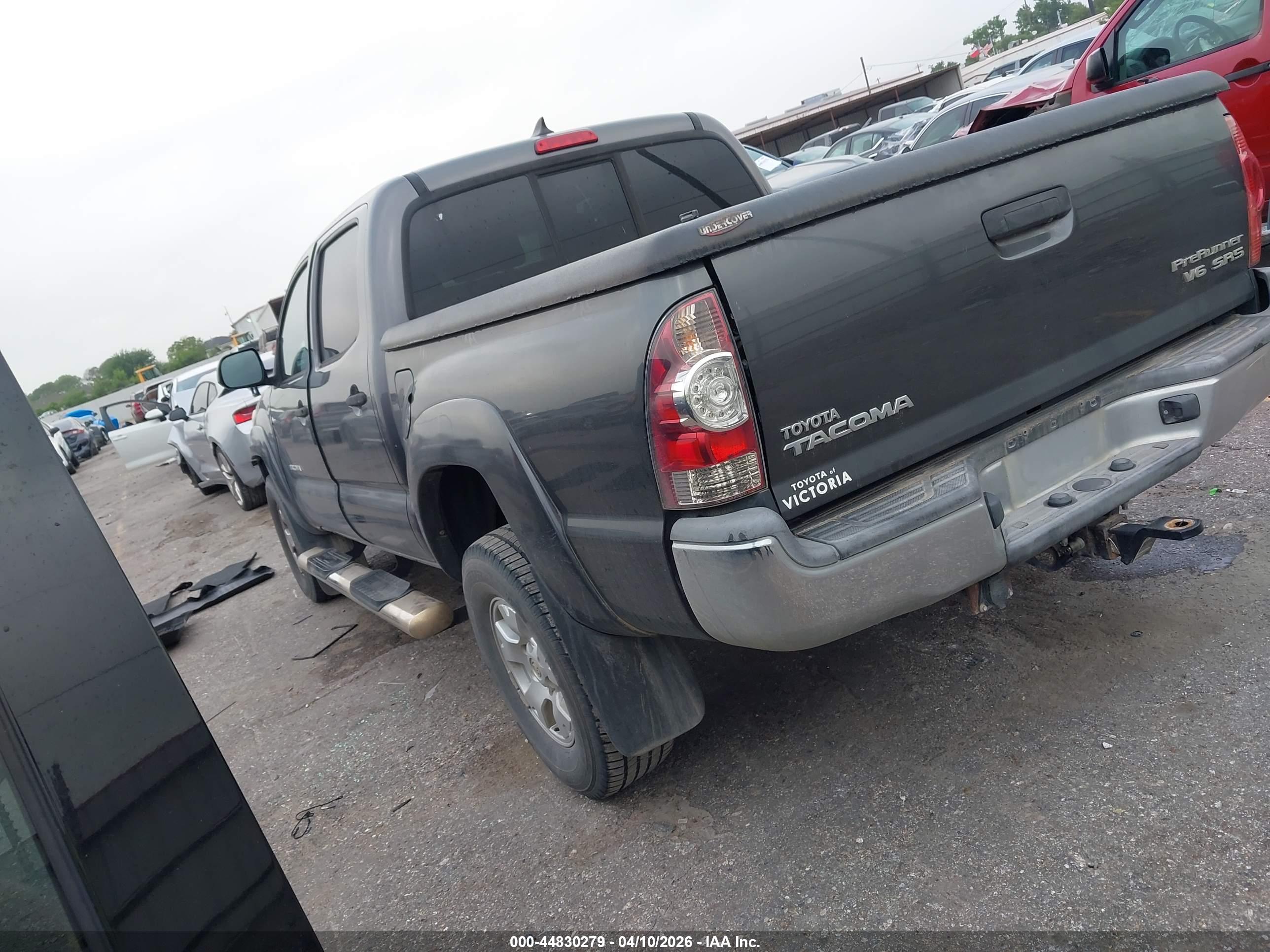 TOYOTA TACOMA image 3