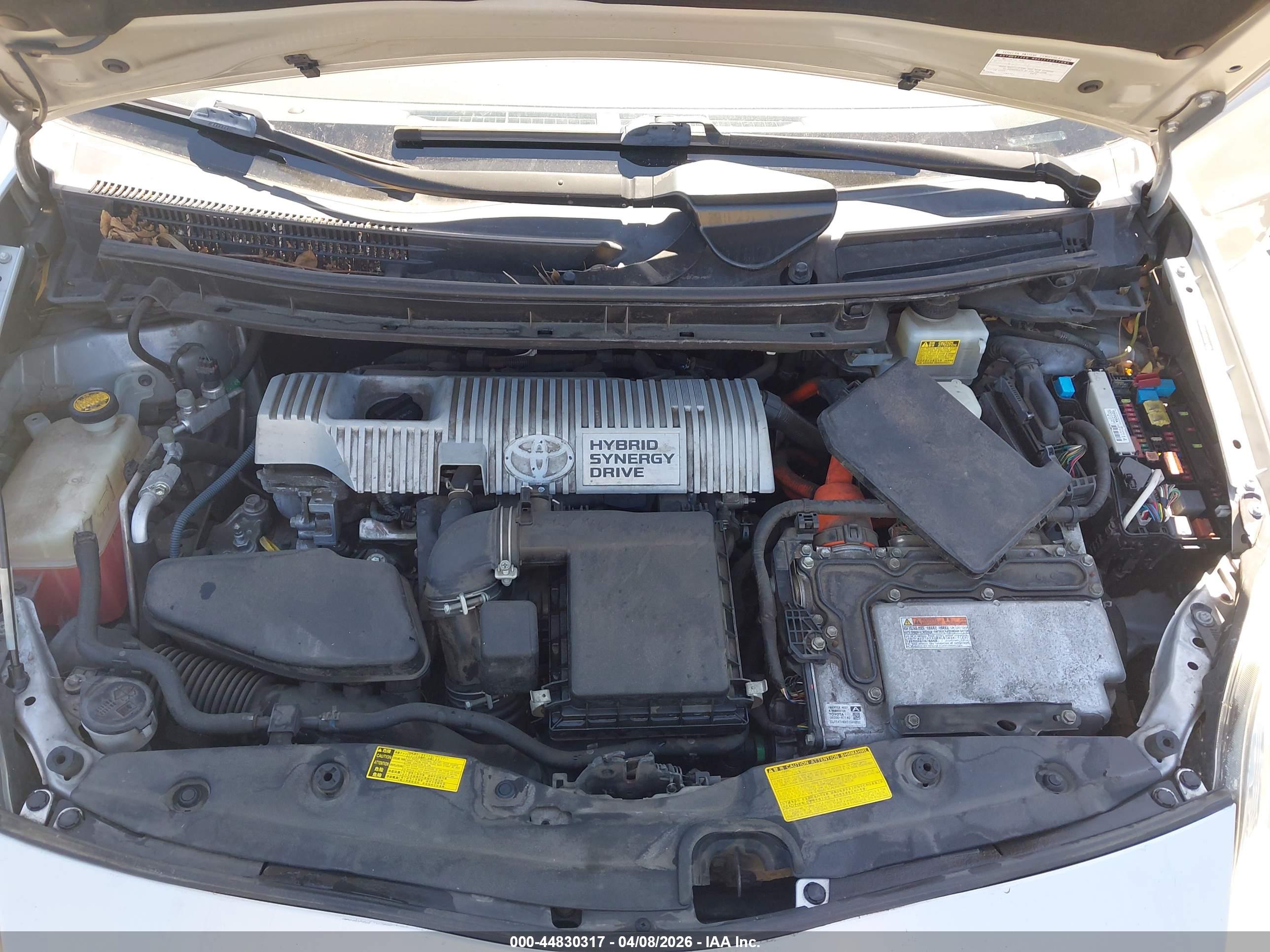 TOYOTA PRIUS image 10