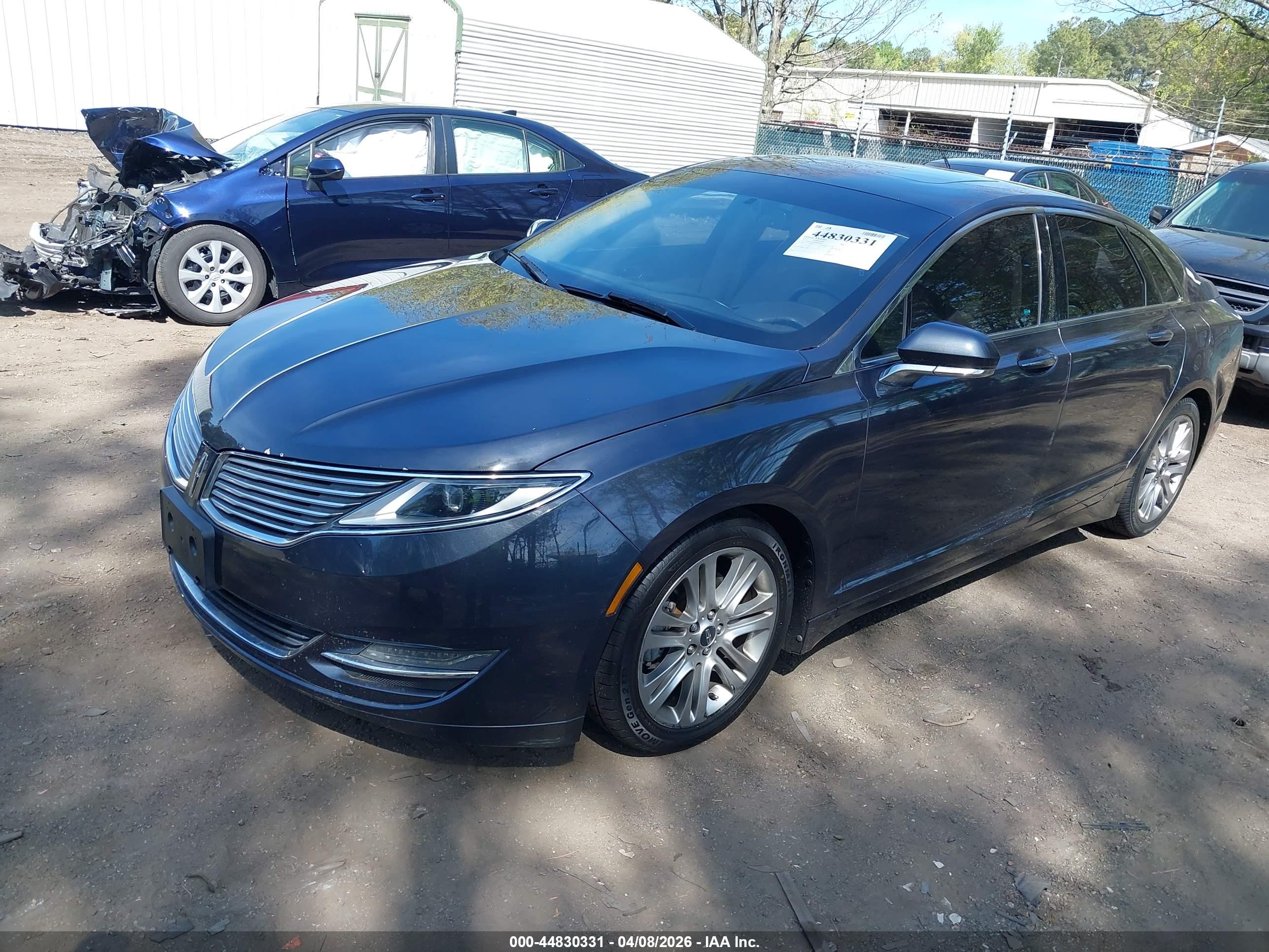 LINCOLN MKZ image 2