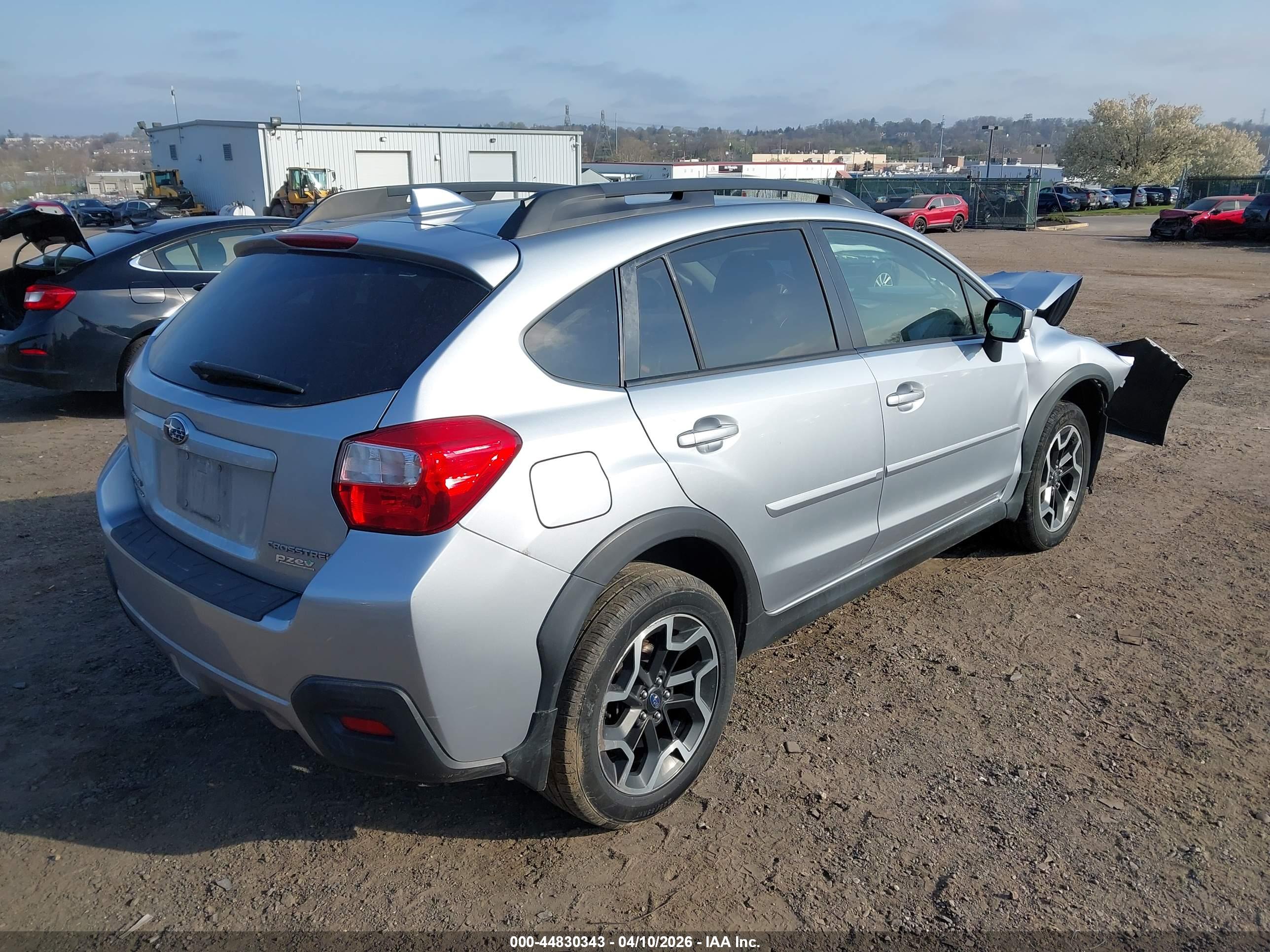 SUBARU CROSSTREK image 4