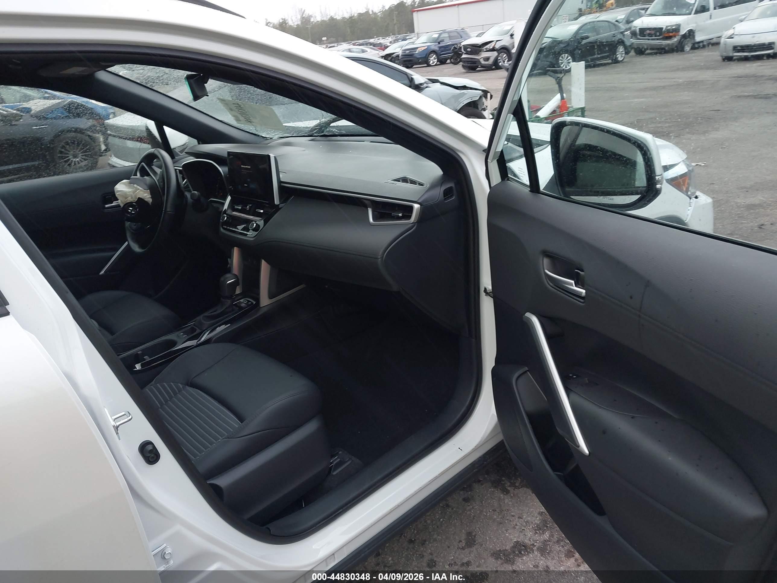 TOYOTA COROLLA image 5