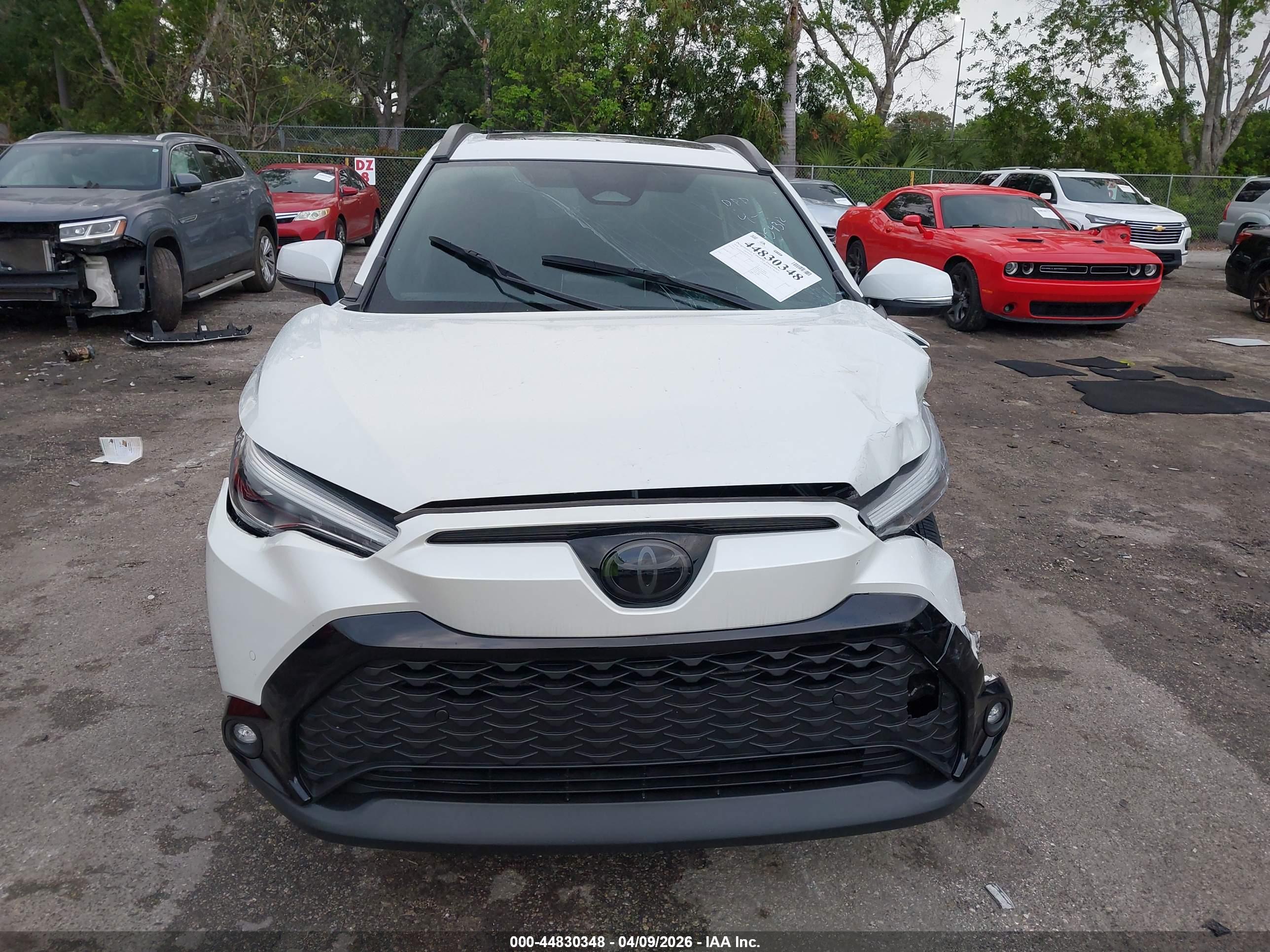 TOYOTA COROLLA image 6