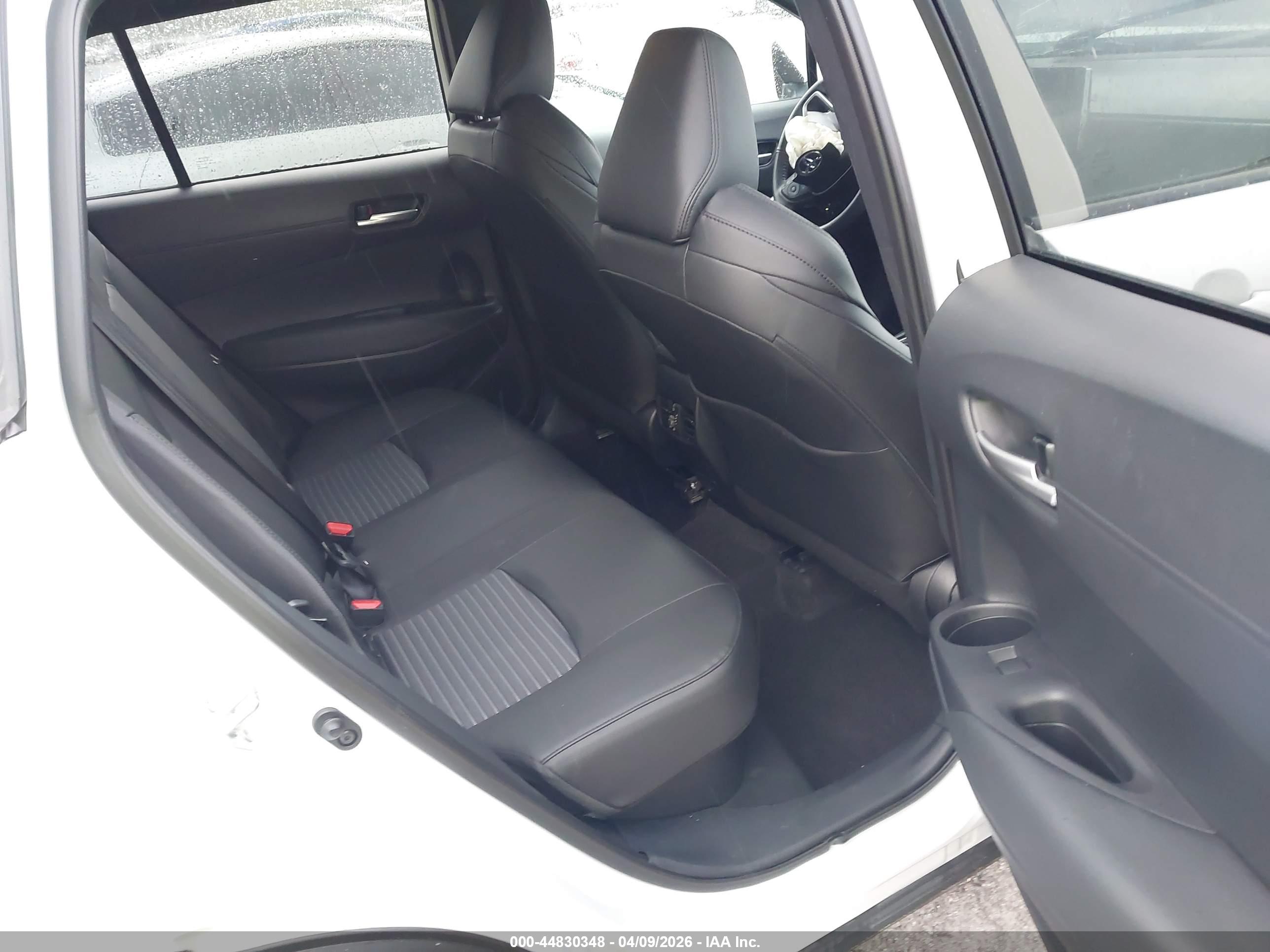 TOYOTA COROLLA image 8