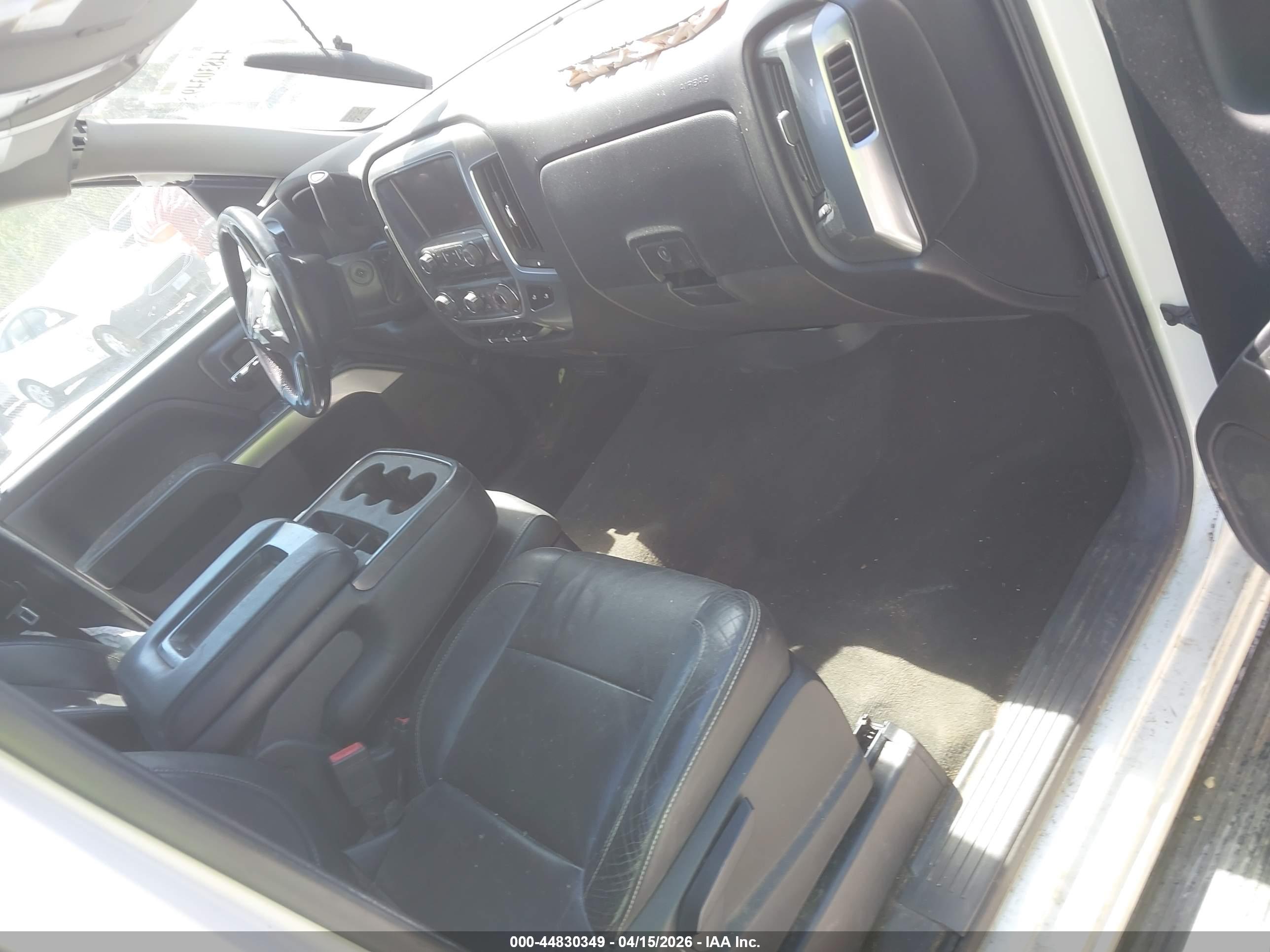 CHEVROLET SILVERADO image 5