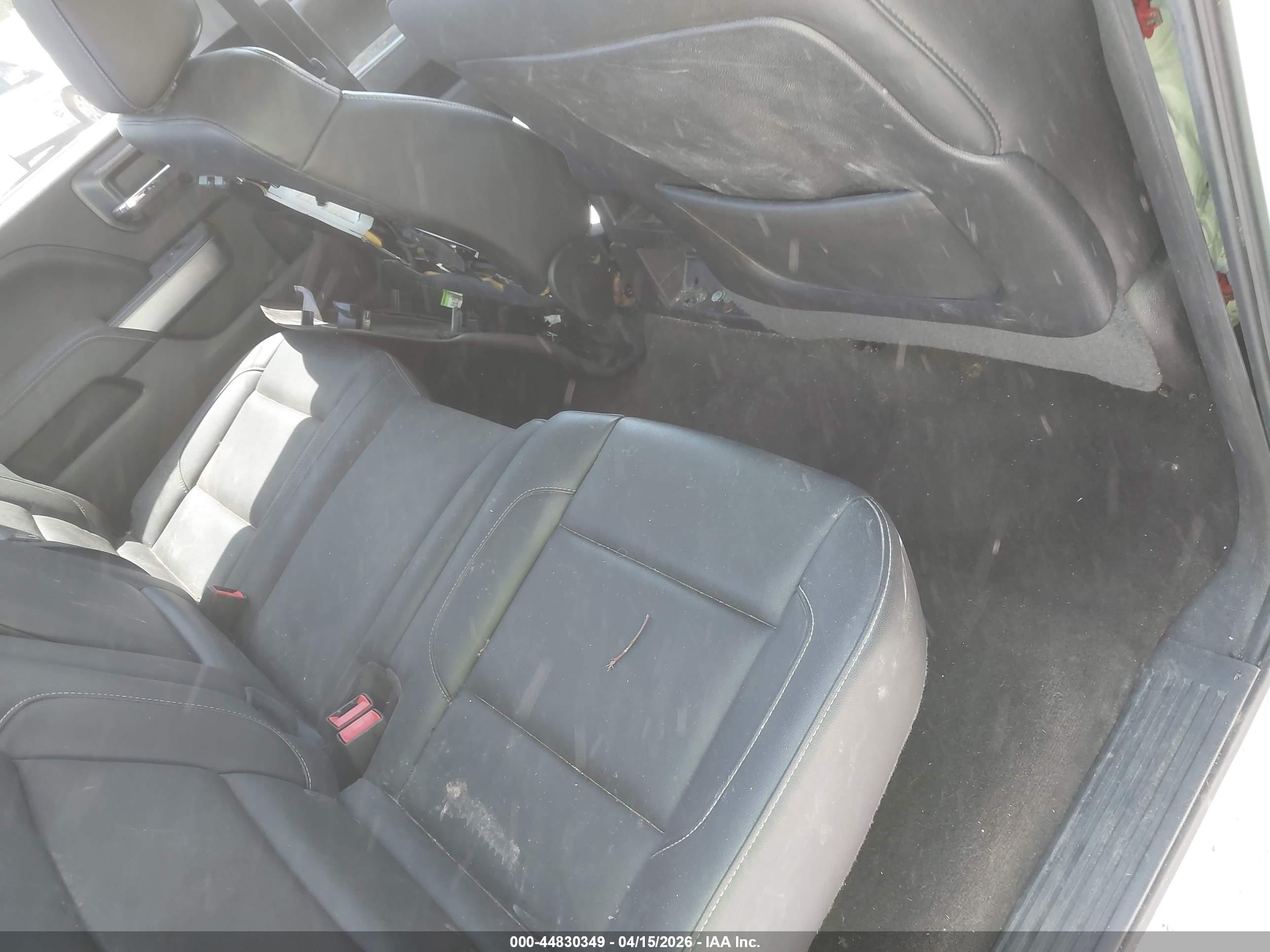CHEVROLET SILVERADO image 8