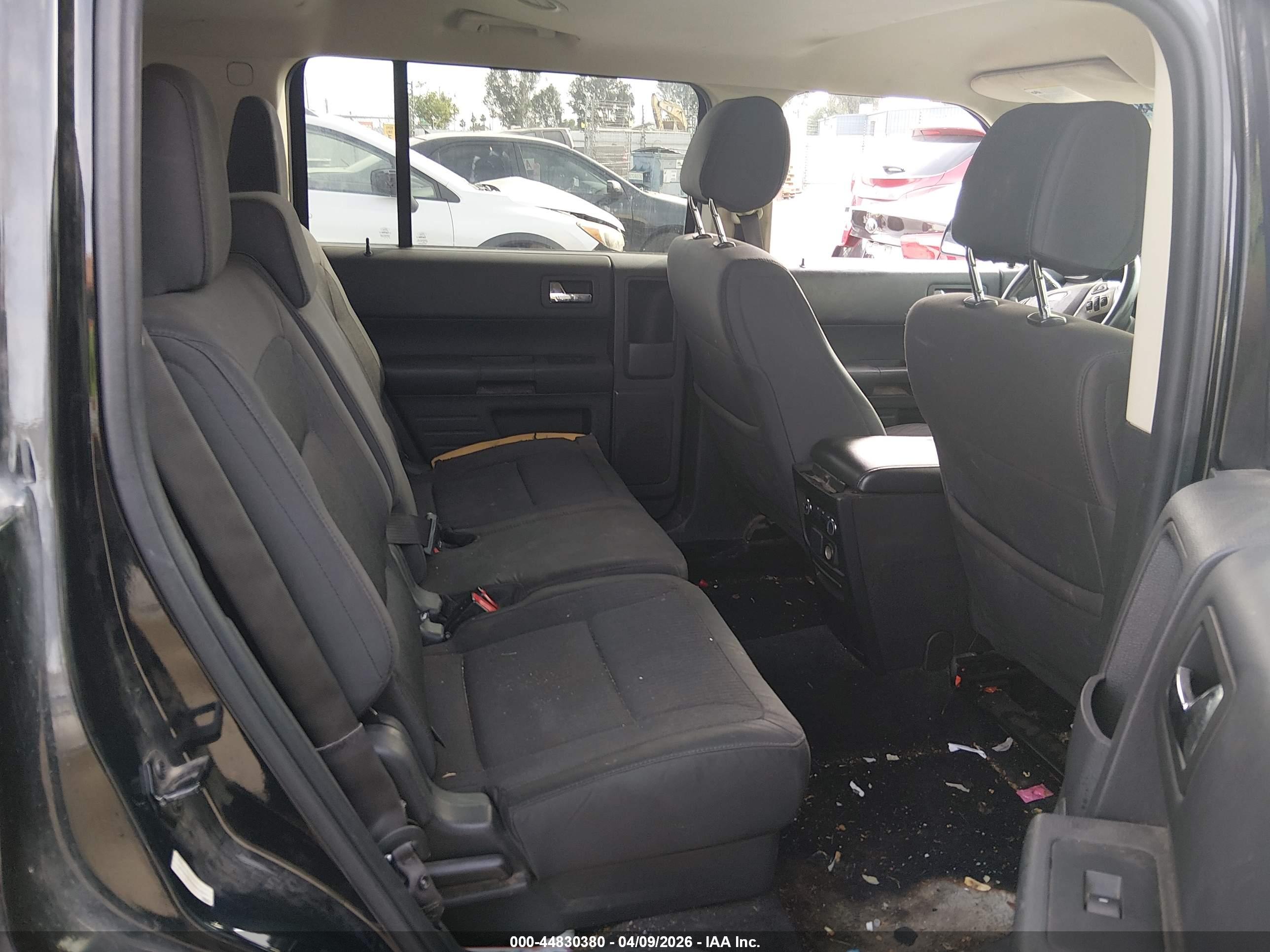 FORD FLEX image 8