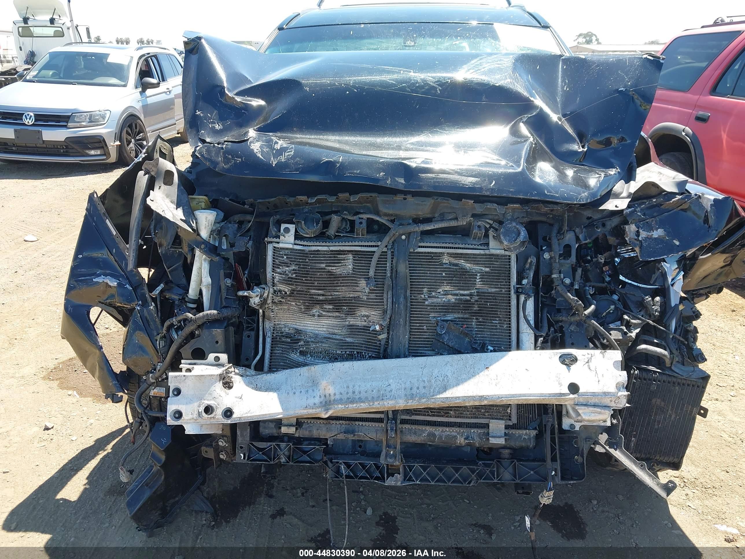 INFINITI JX35 image 6