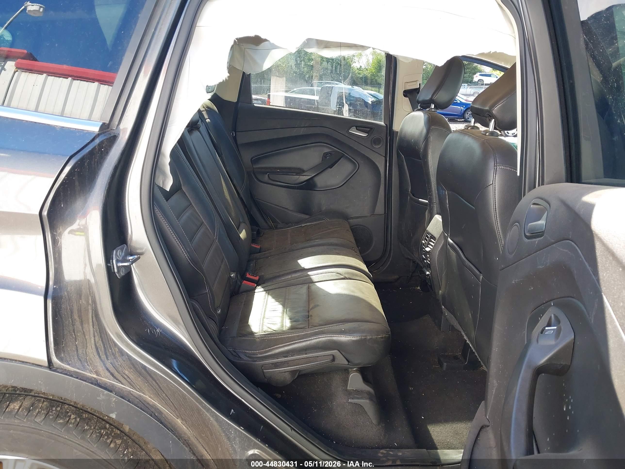 FORD ESCAPE image 8
