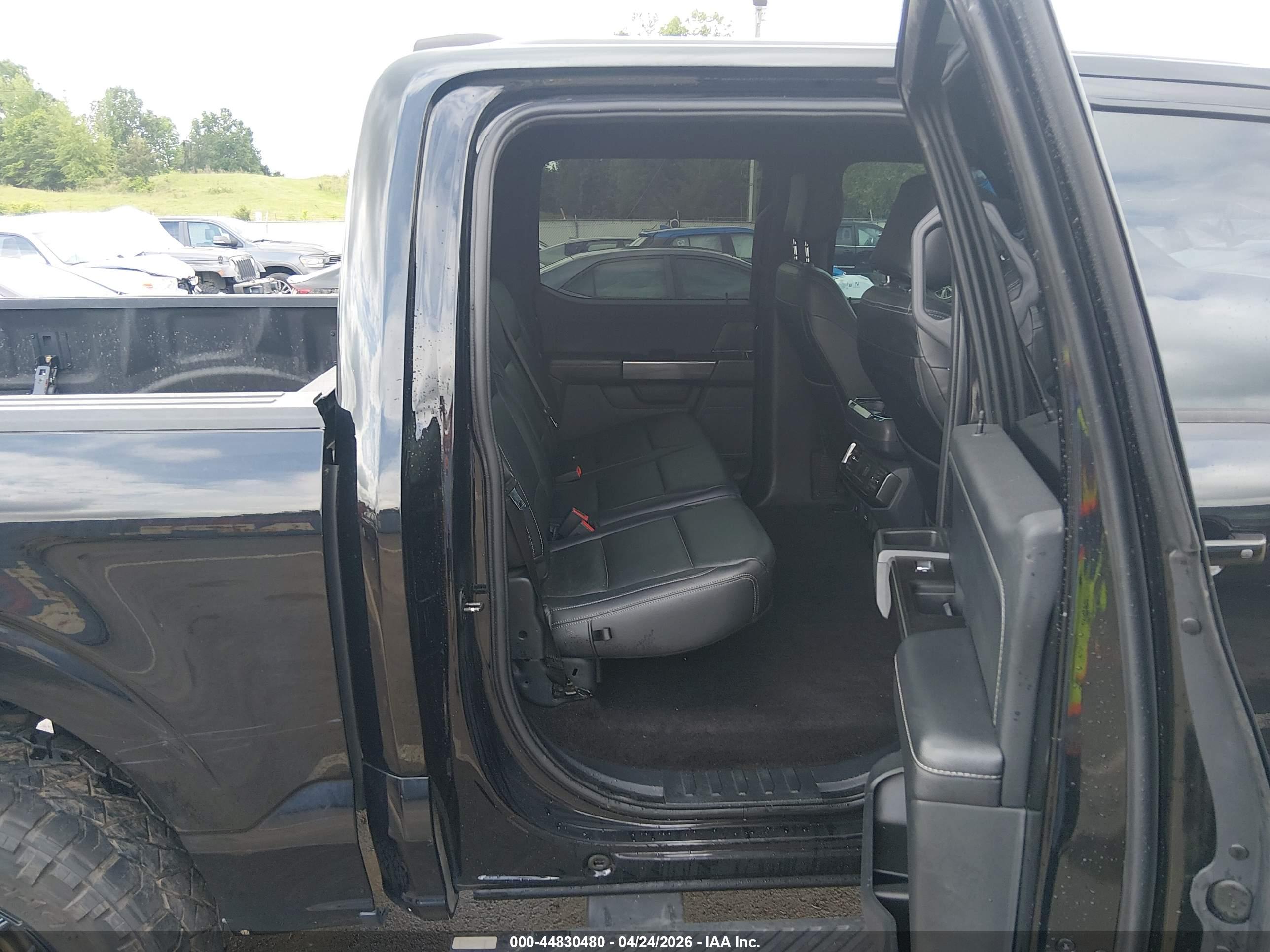 FORD F-150 image 8