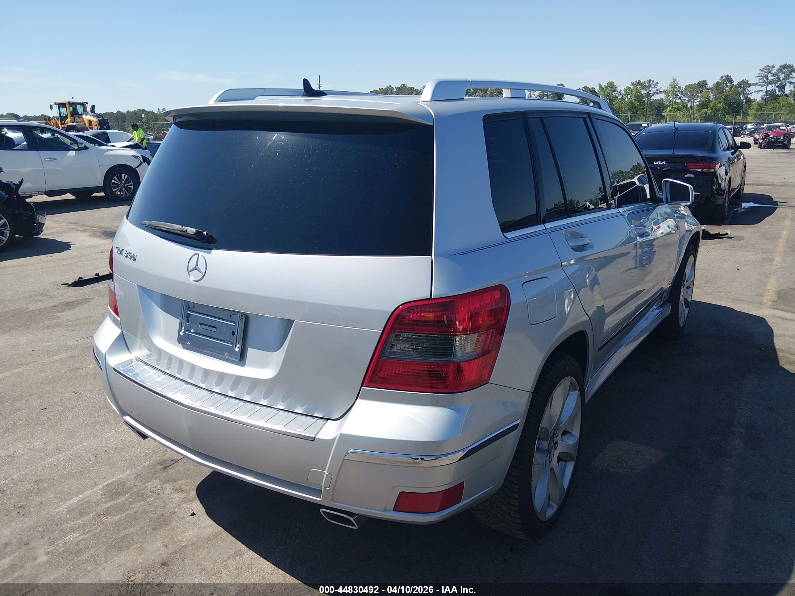 MERCEDES-BENZ GLK image 4