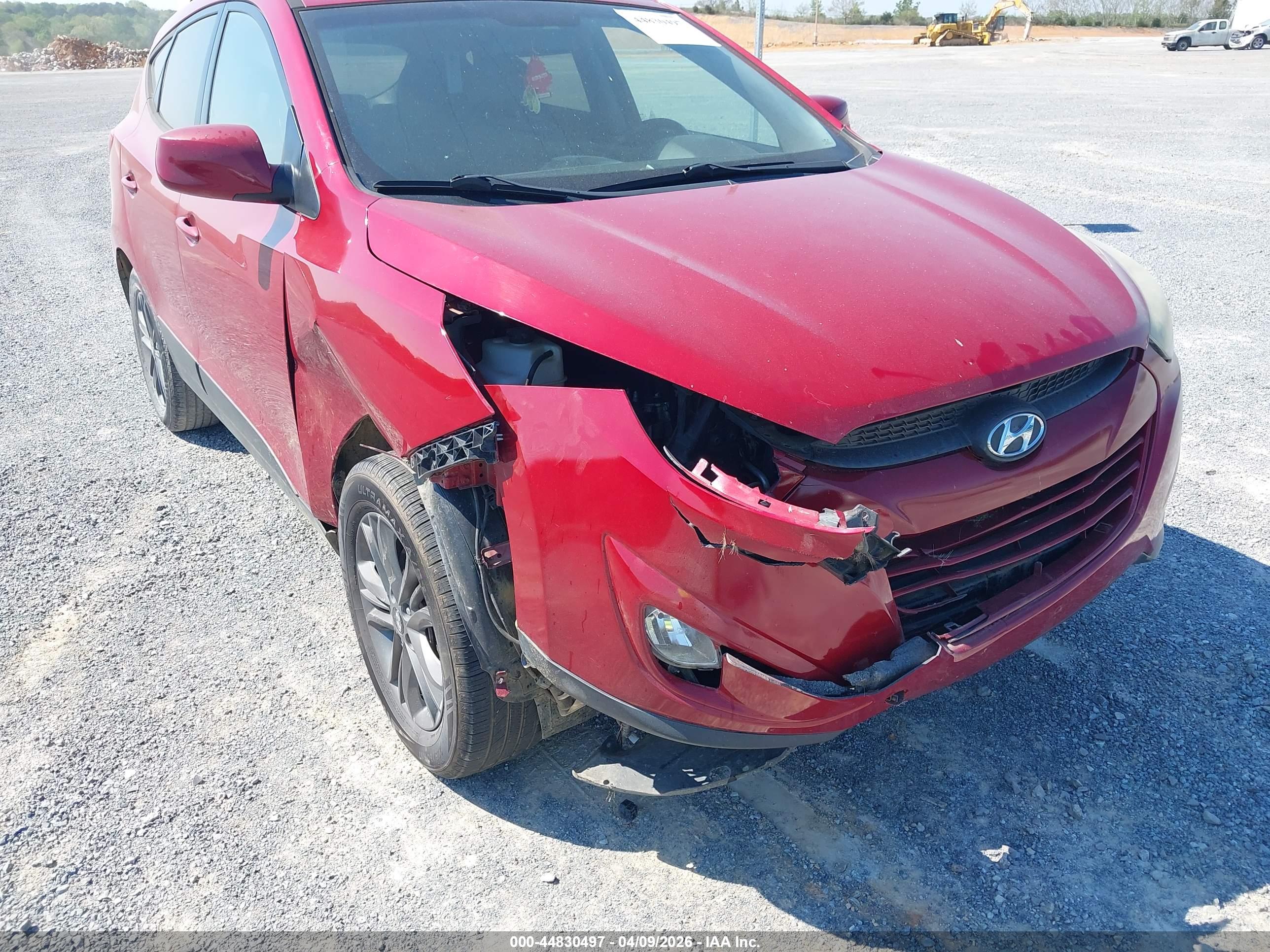 HYUNDAI TUCSON image 6