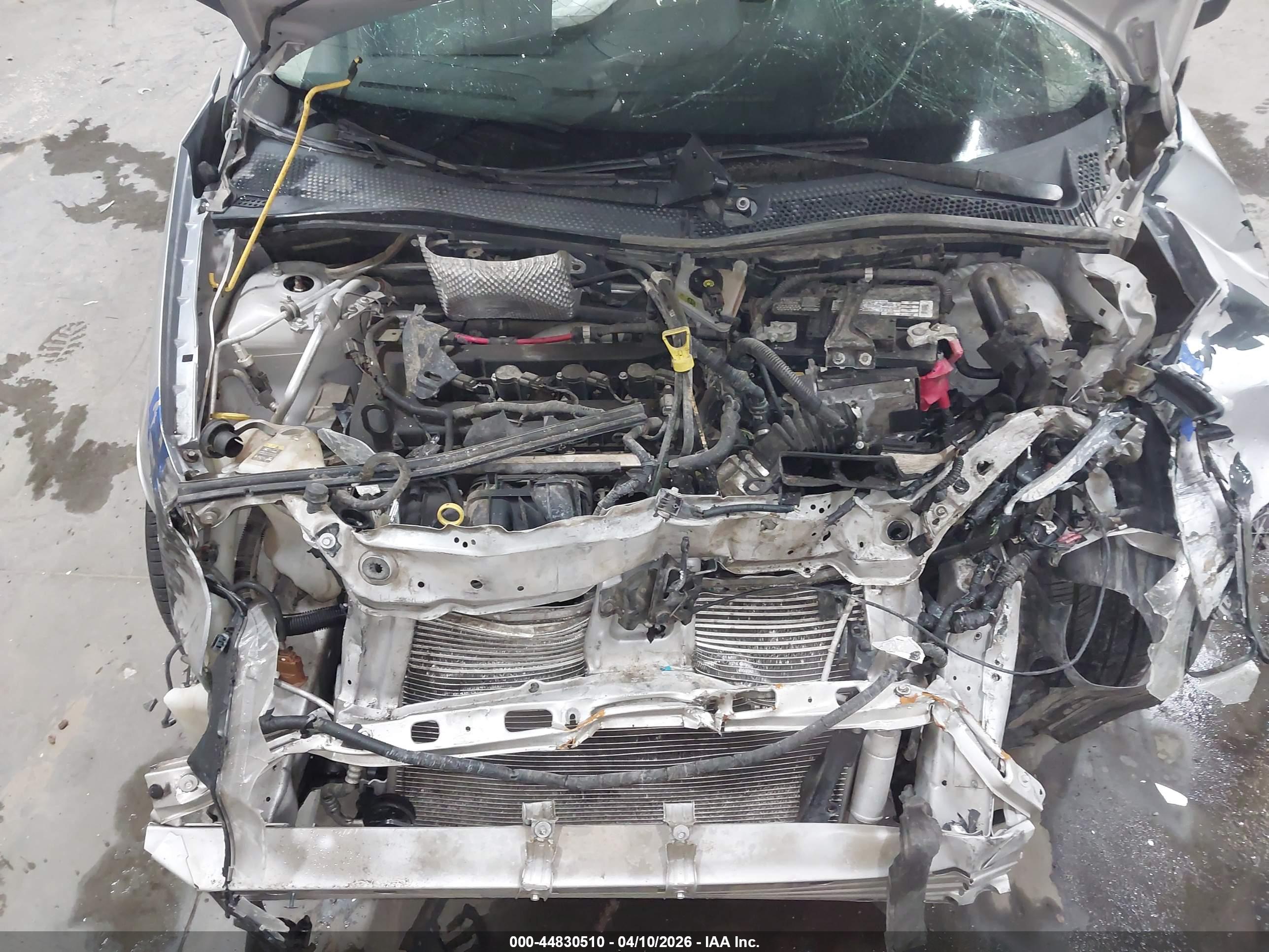 FORD FOCUS image 10