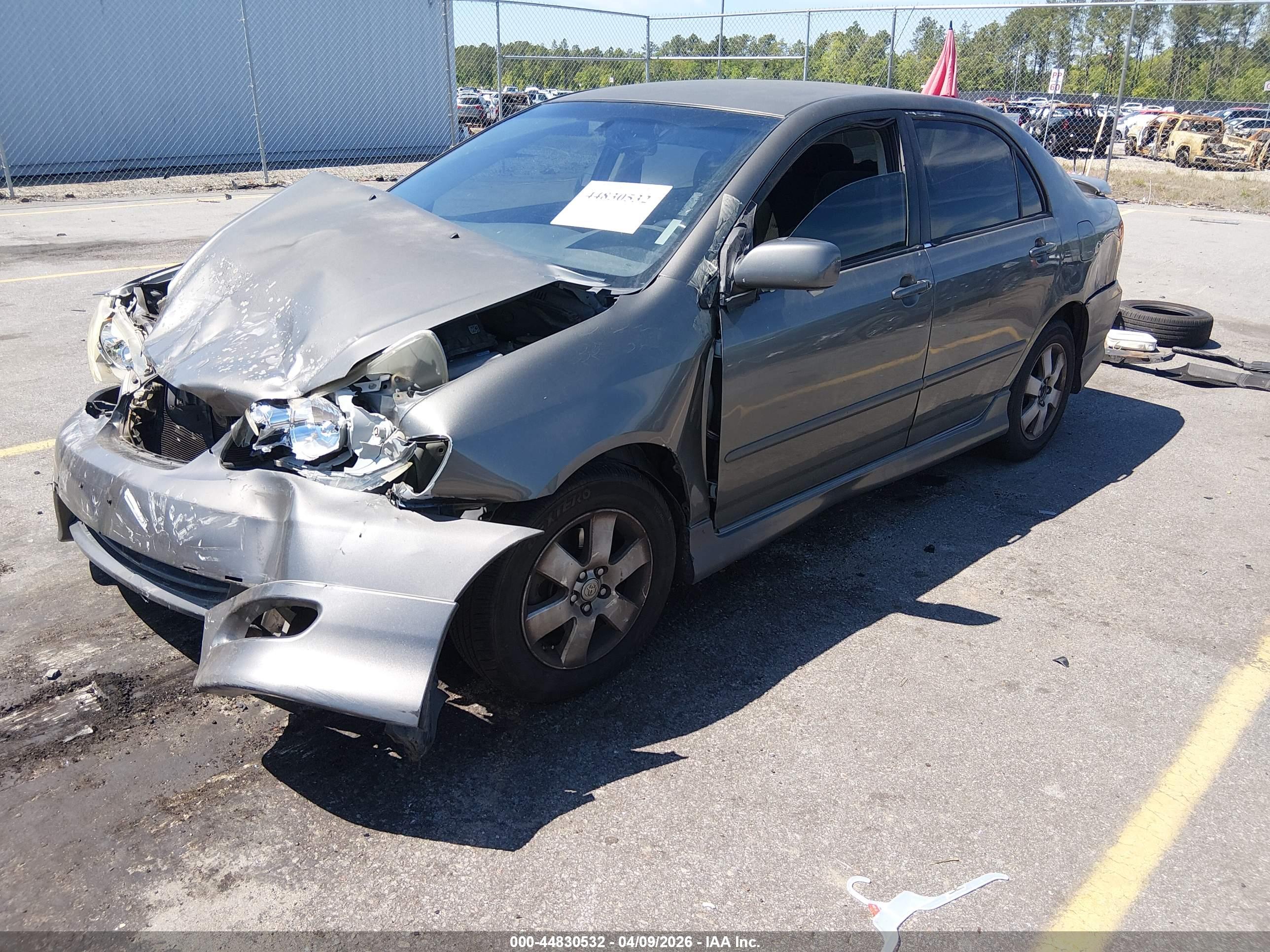 TOYOTA COROLLA image 2