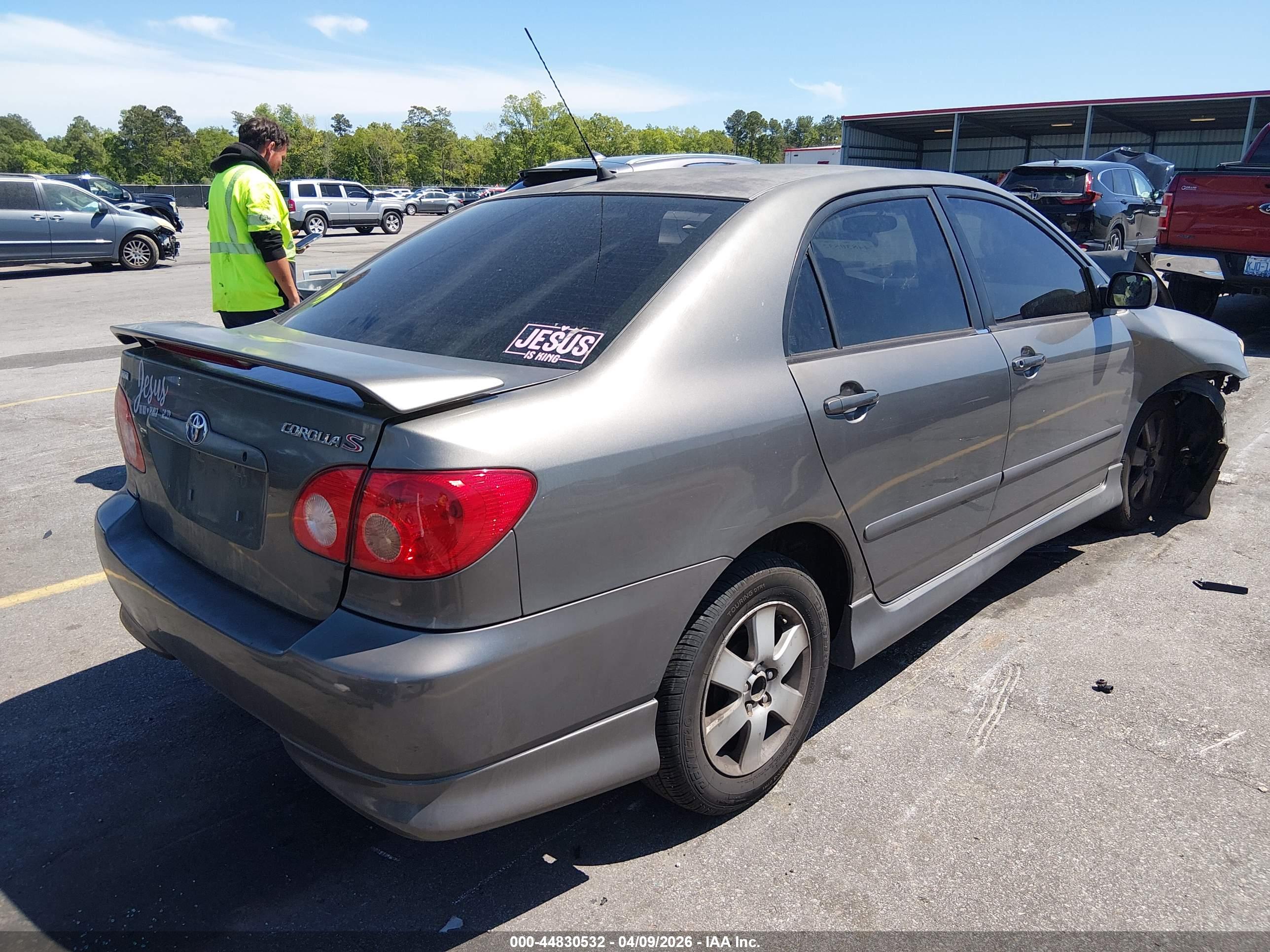 TOYOTA COROLLA image 4