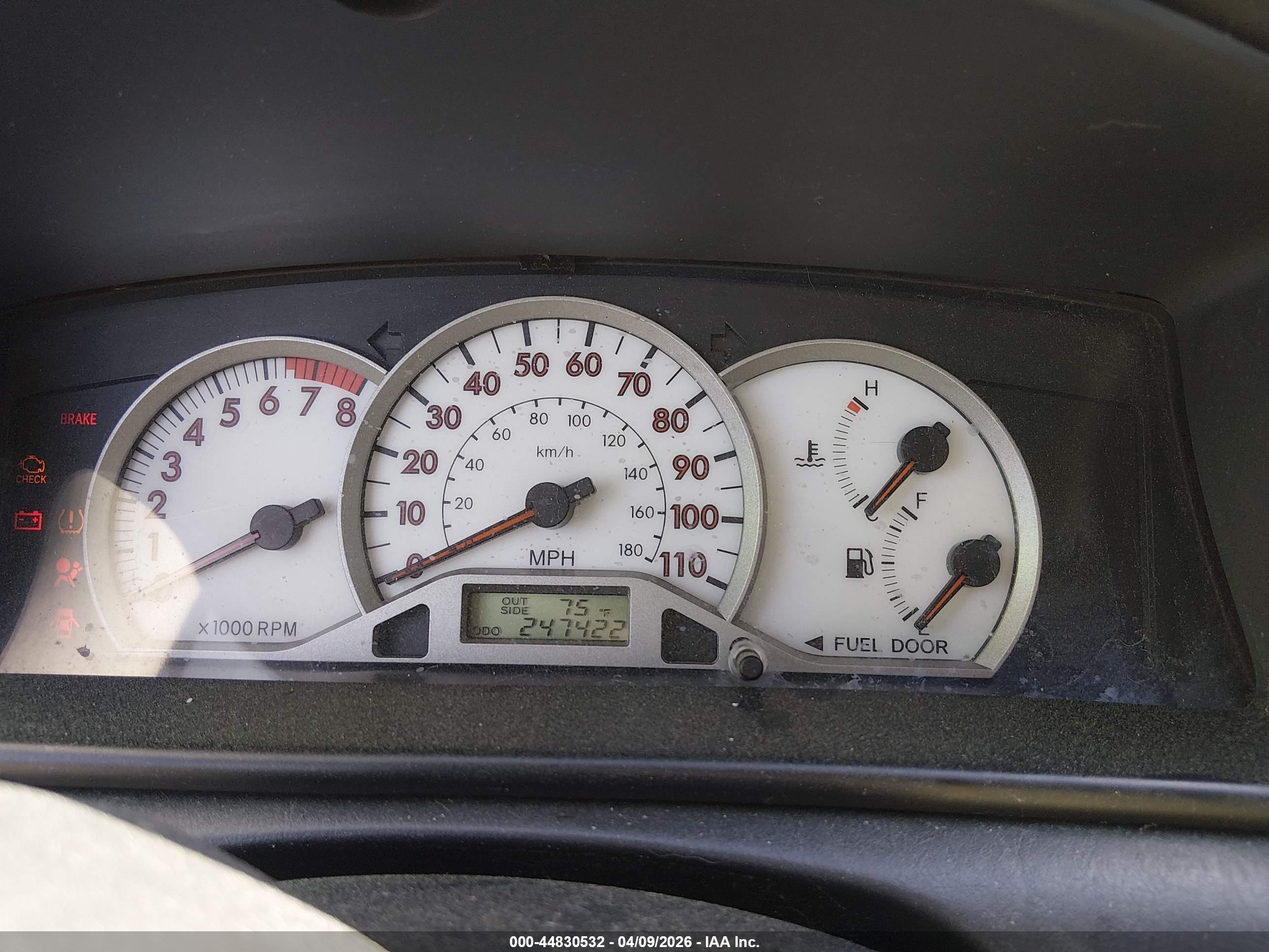 TOYOTA COROLLA image 7