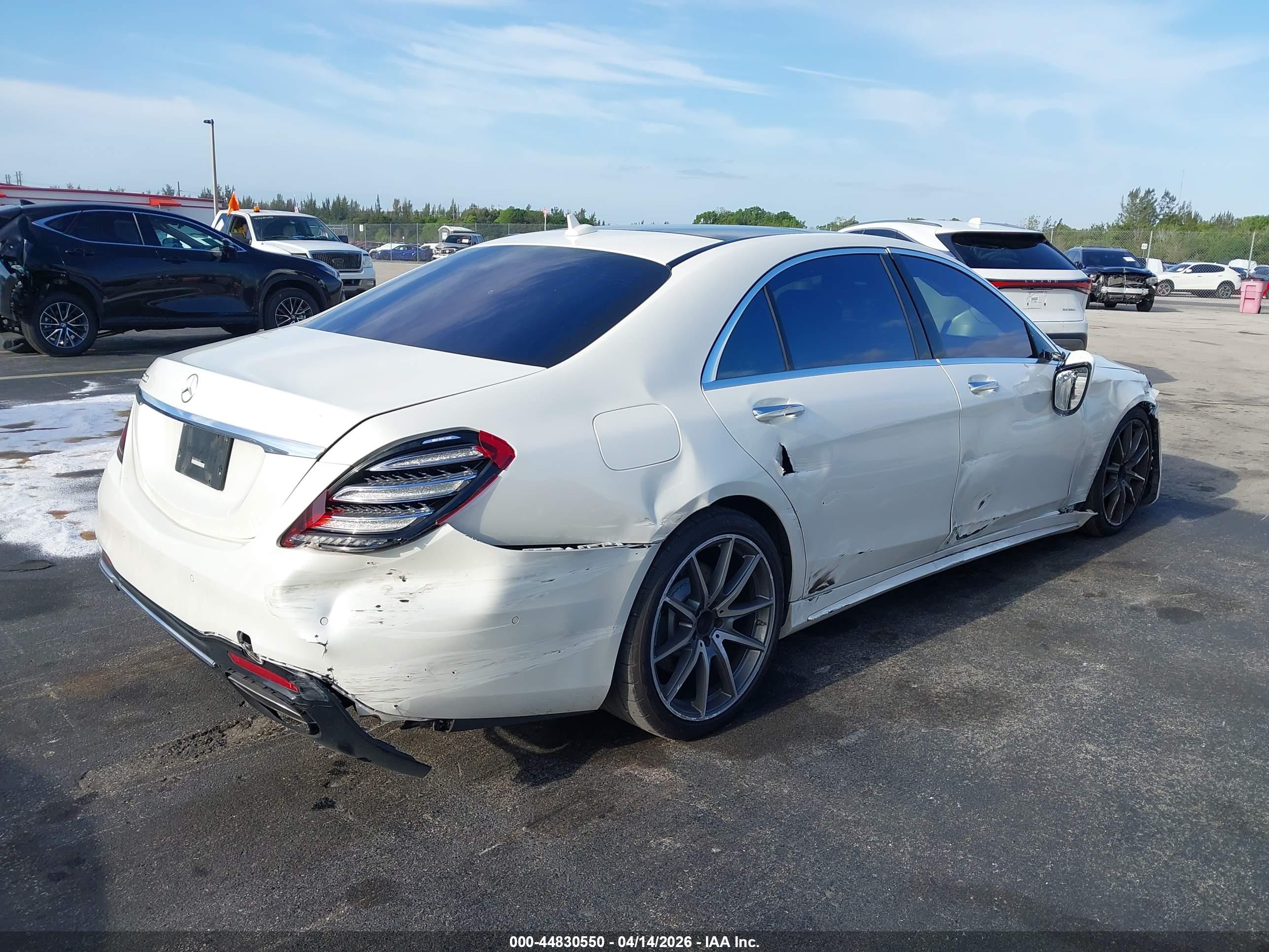 MERCEDES-BENZ S image 4