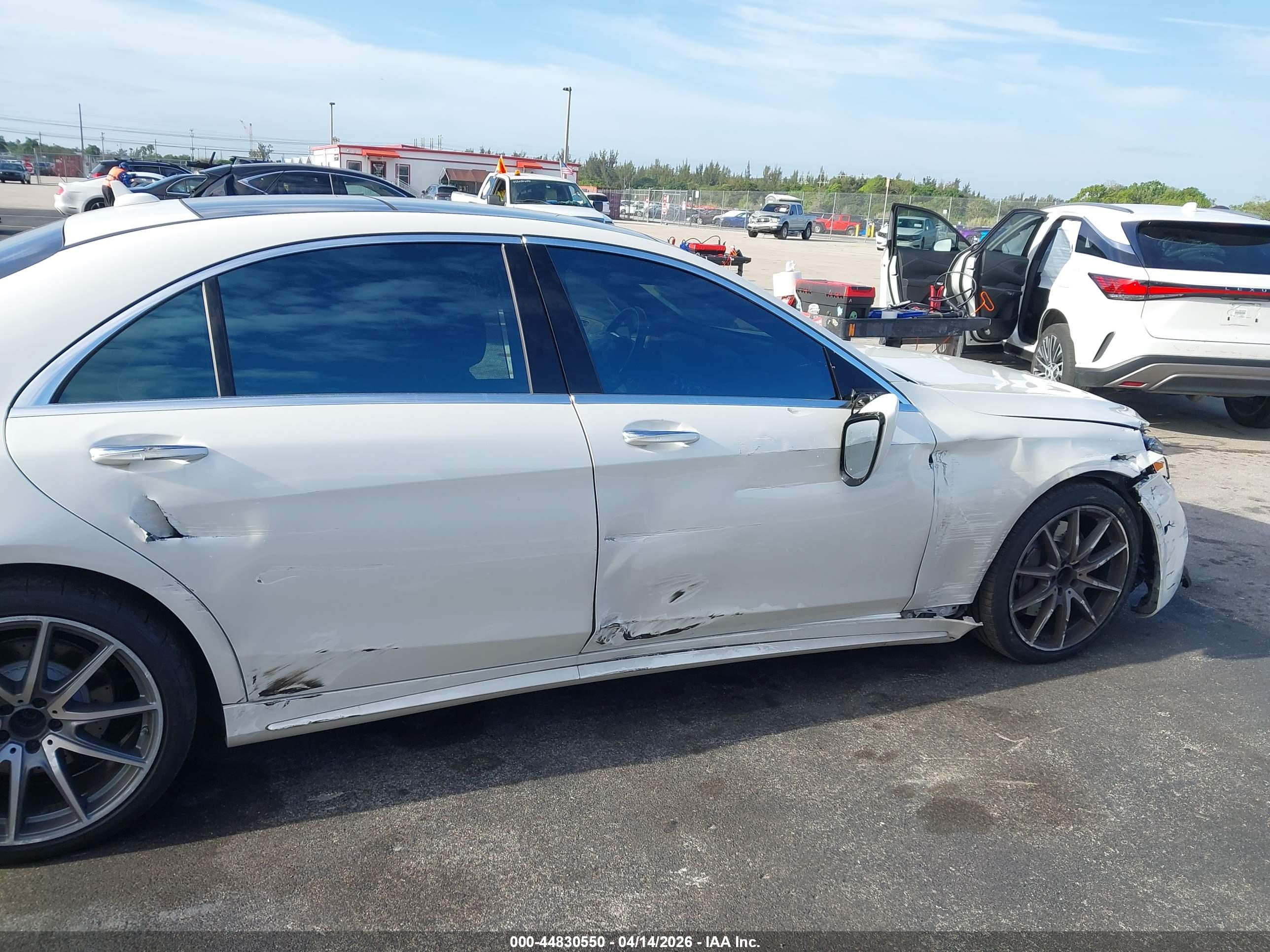 MERCEDES-BENZ S image 6
