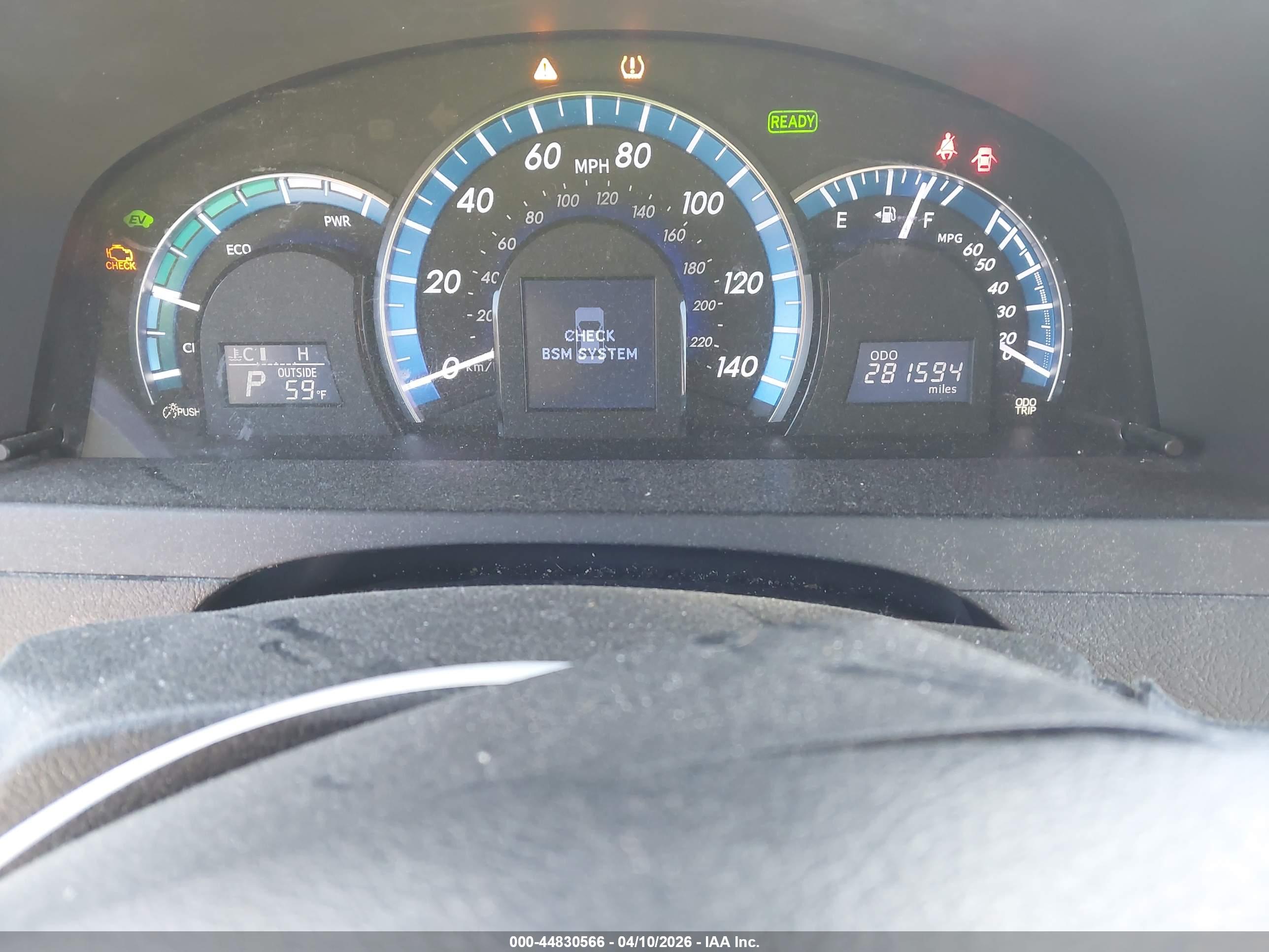 TOYOTA CAMRY image 7