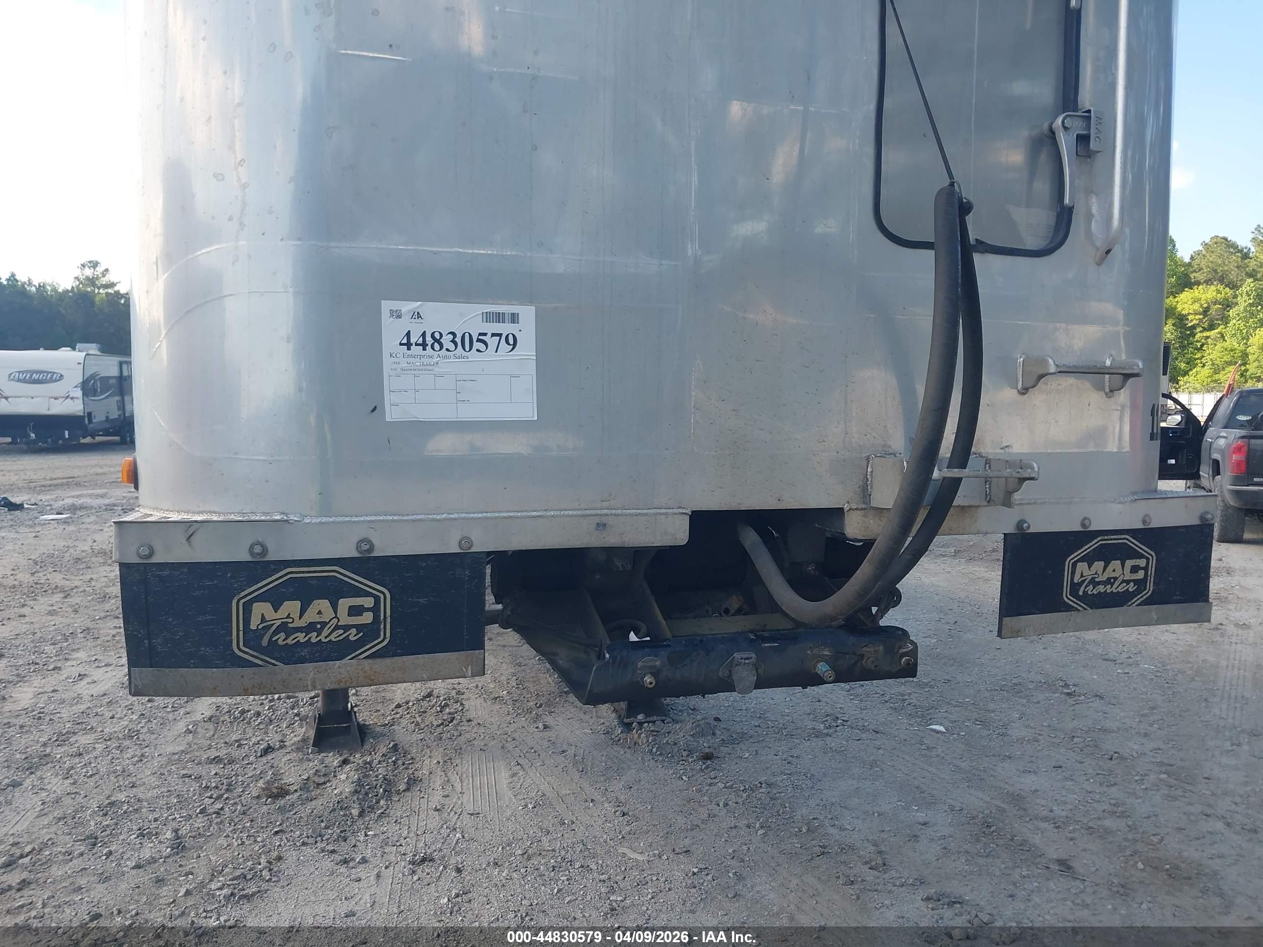 MAC TRAILER image 10