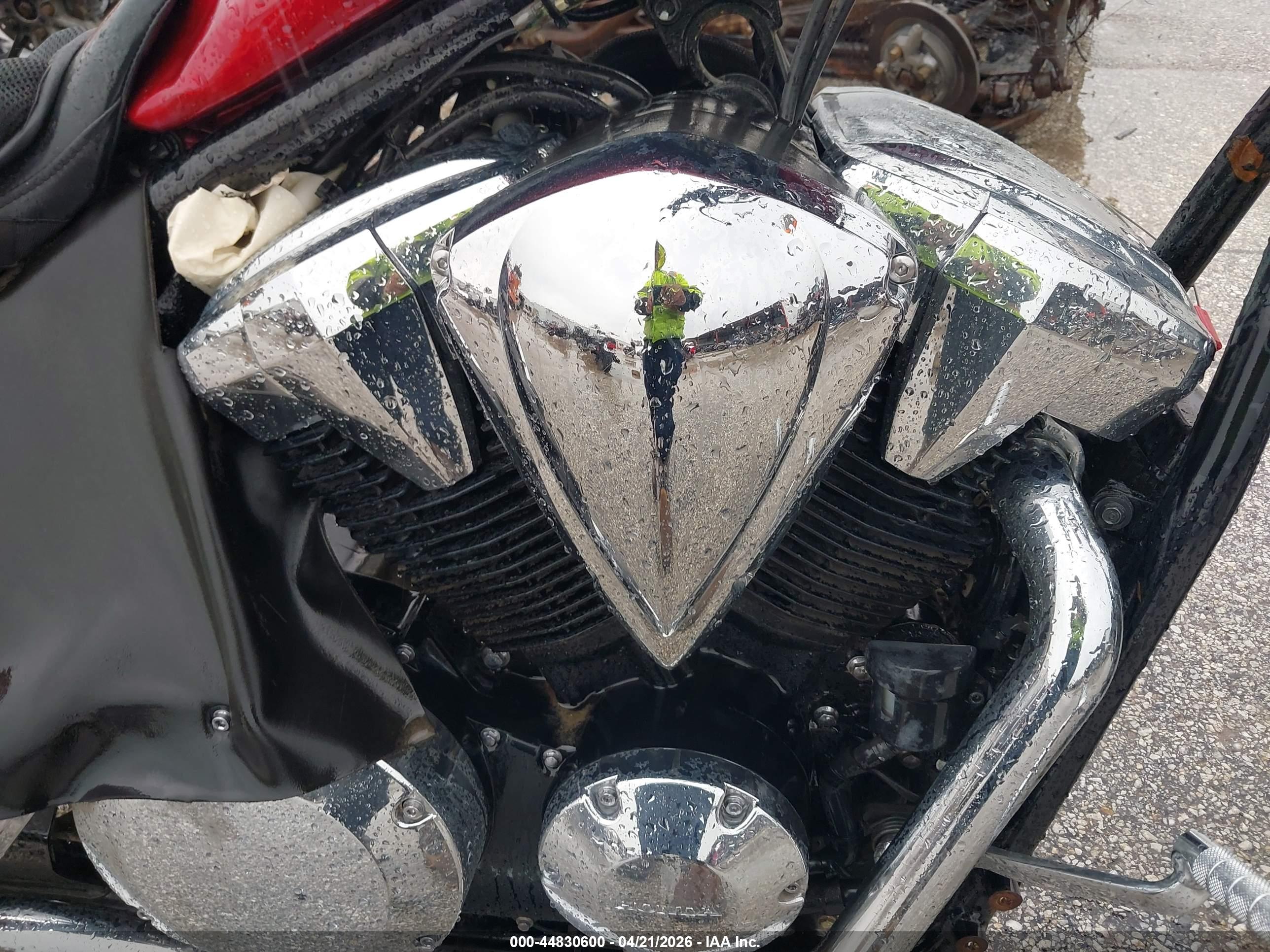 HONDA VT1300 image 8