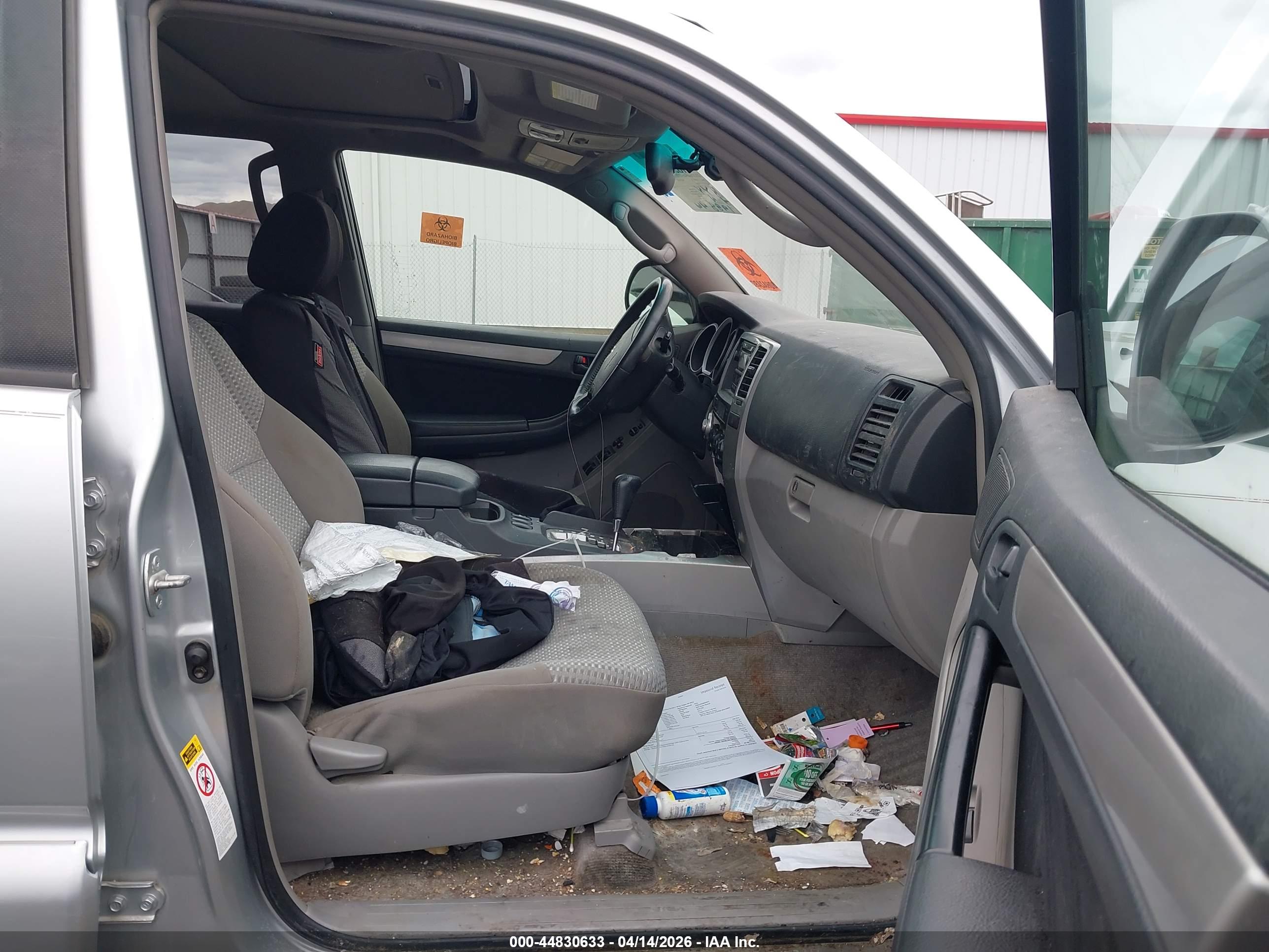 TOYOTA 4RUNNER image 5