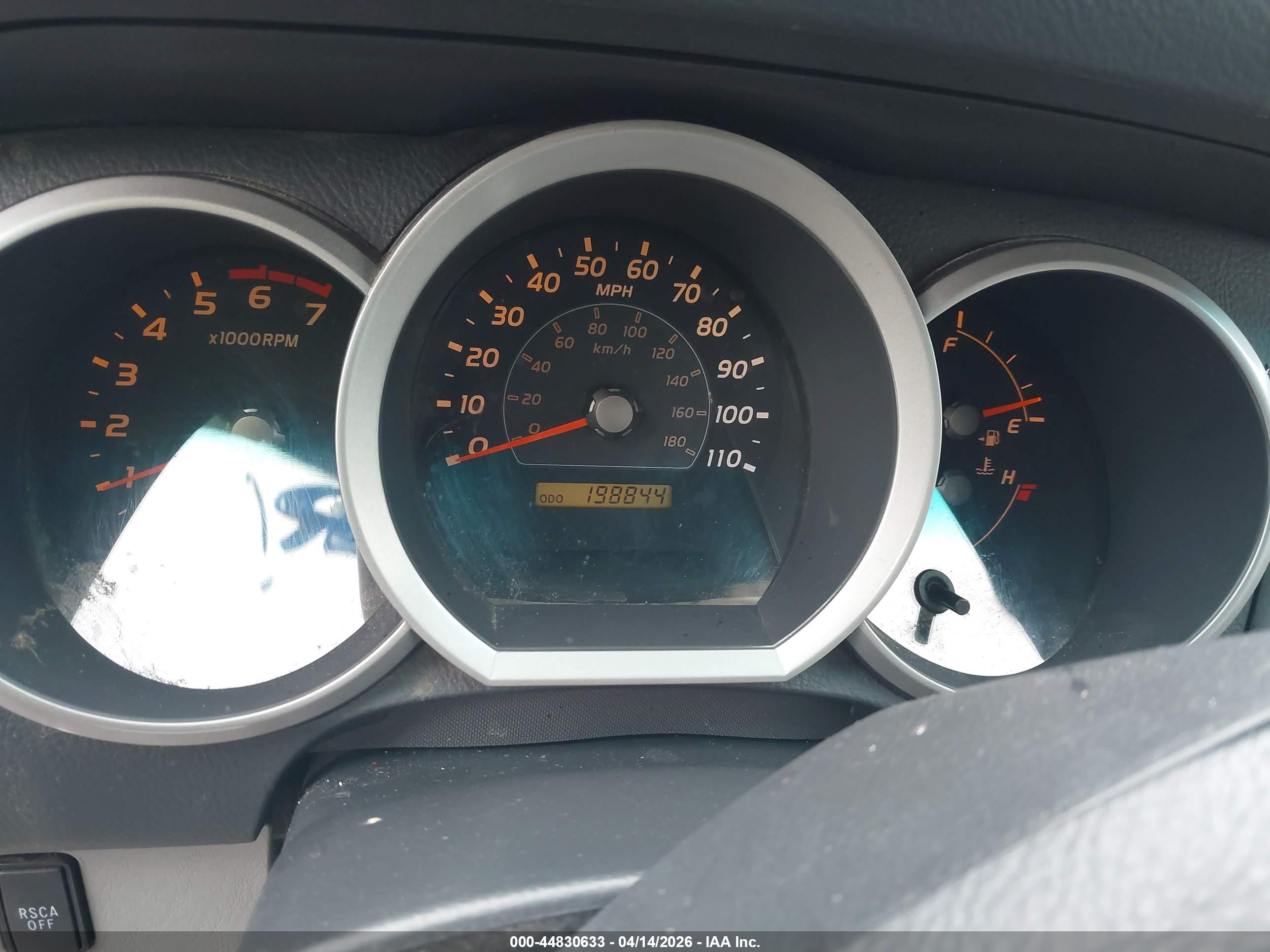 TOYOTA 4RUNNER image 7