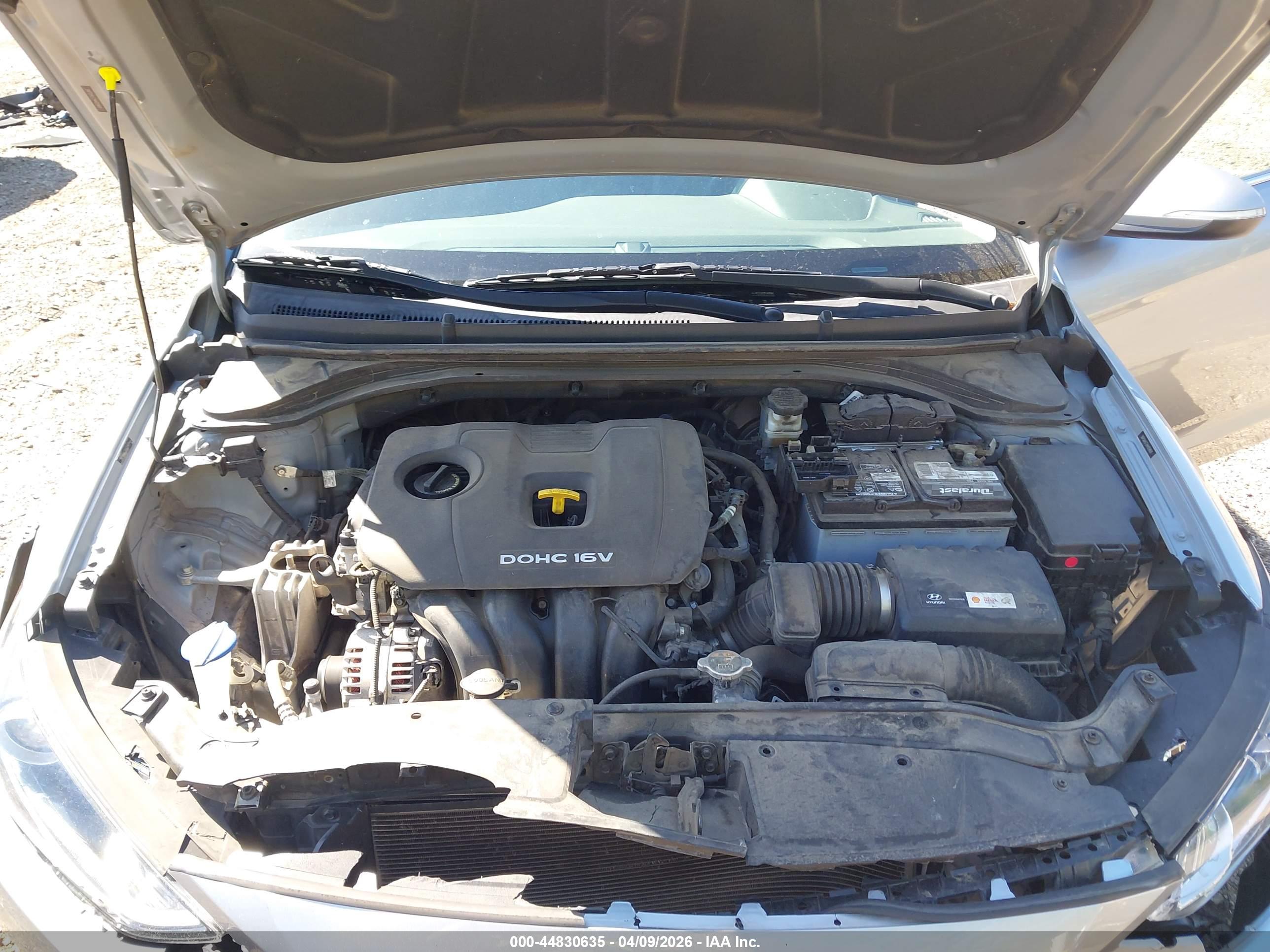 HYUNDAI ELANTRA image 10