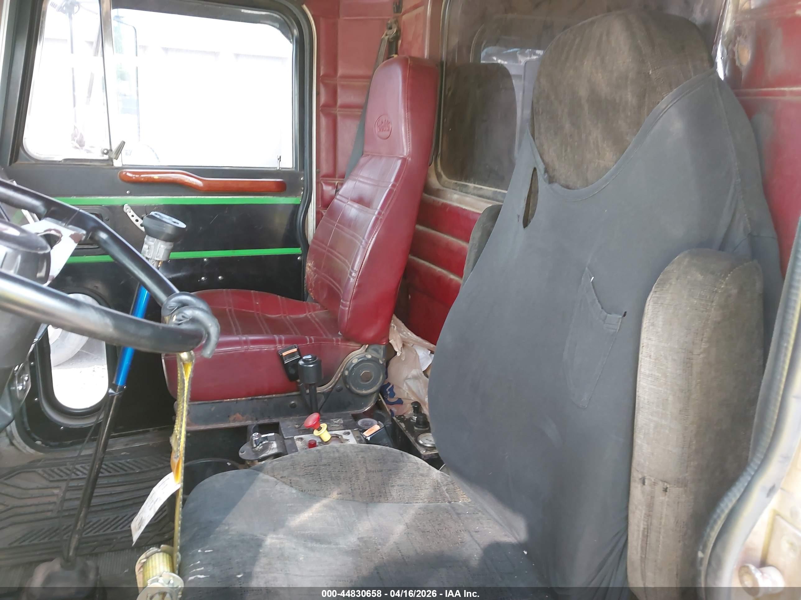 PETERBILT 378 image 7
